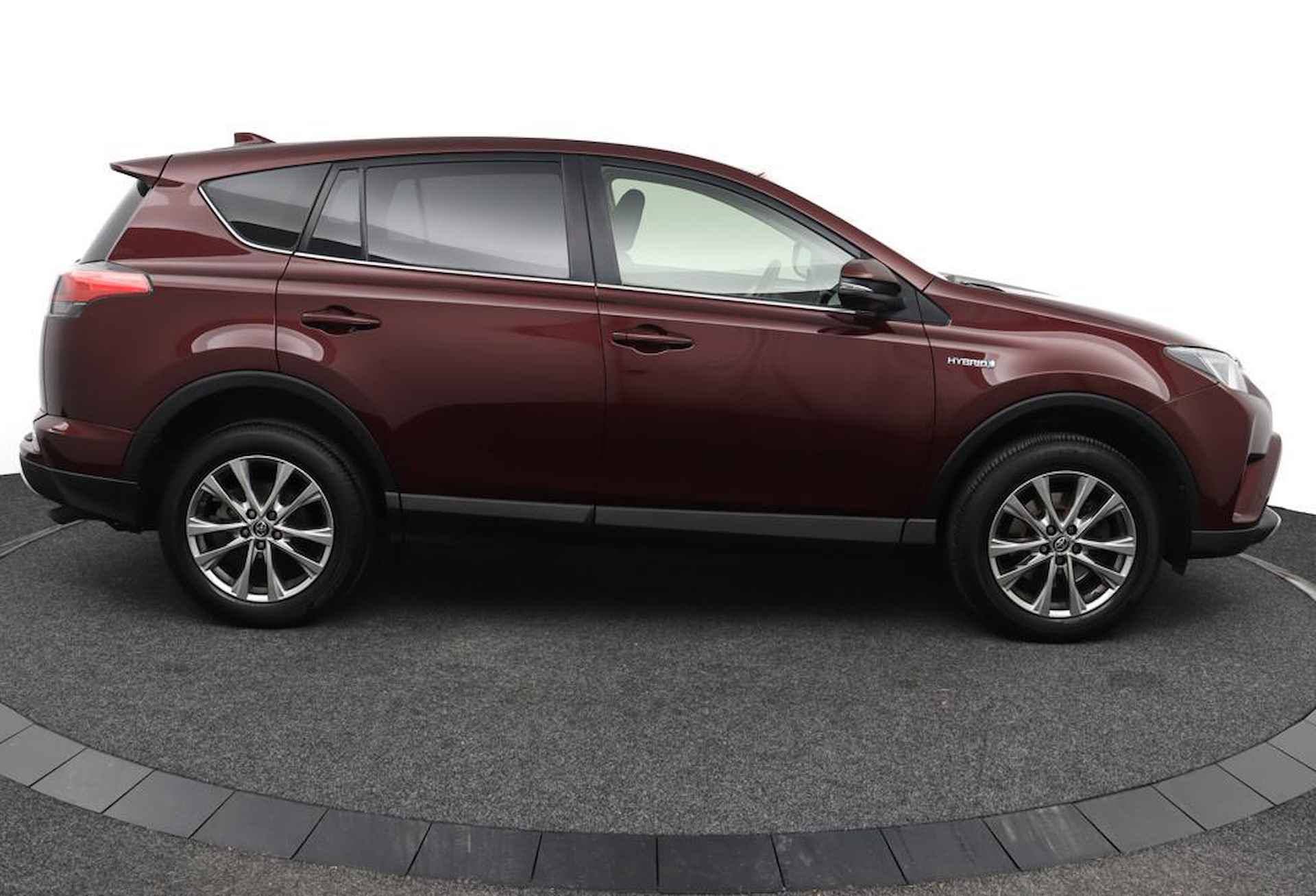 Toyota RAV4 2.5 Hybrid AWD Style | Stoelverwarming | Parkeersensoren | Electrische achterklep | 1650 kg Trekgewicht | - 13/45