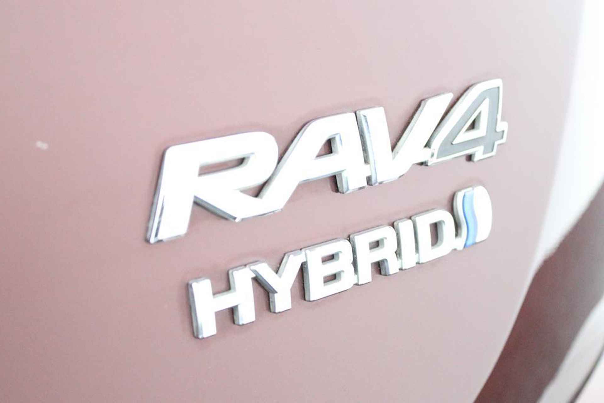 Toyota RAV4 2.5 Hybrid AWD Style | Stoelverwarming | Parkeersensoren | Electrische achterklep | 1650 kg Trekgewicht | - 37/45