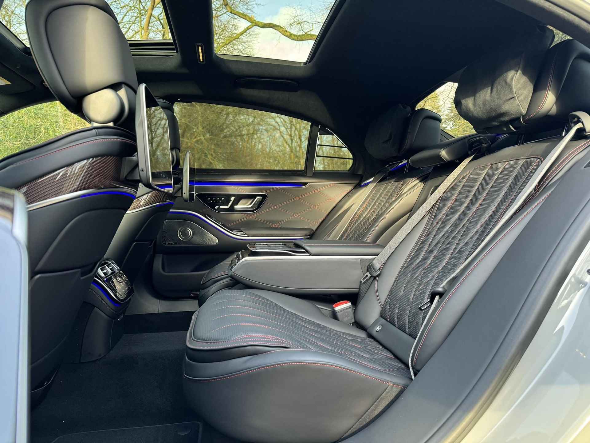 Mercedes-Benz S-klasse AMG S 63 E Performance | NIEUW op vooraad | Edition One |  Keramische remmen | Carbon Exterieur Pakket | Massage voor en achter | Entertainment | Exclusief Pakket | - 25/32