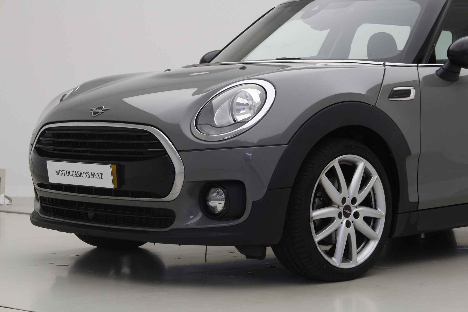 MINI Clubman Cooper | Trekhaak | CarPlay | Navigatie | Airco | 2 jaar MINI Garantie! - 9/32