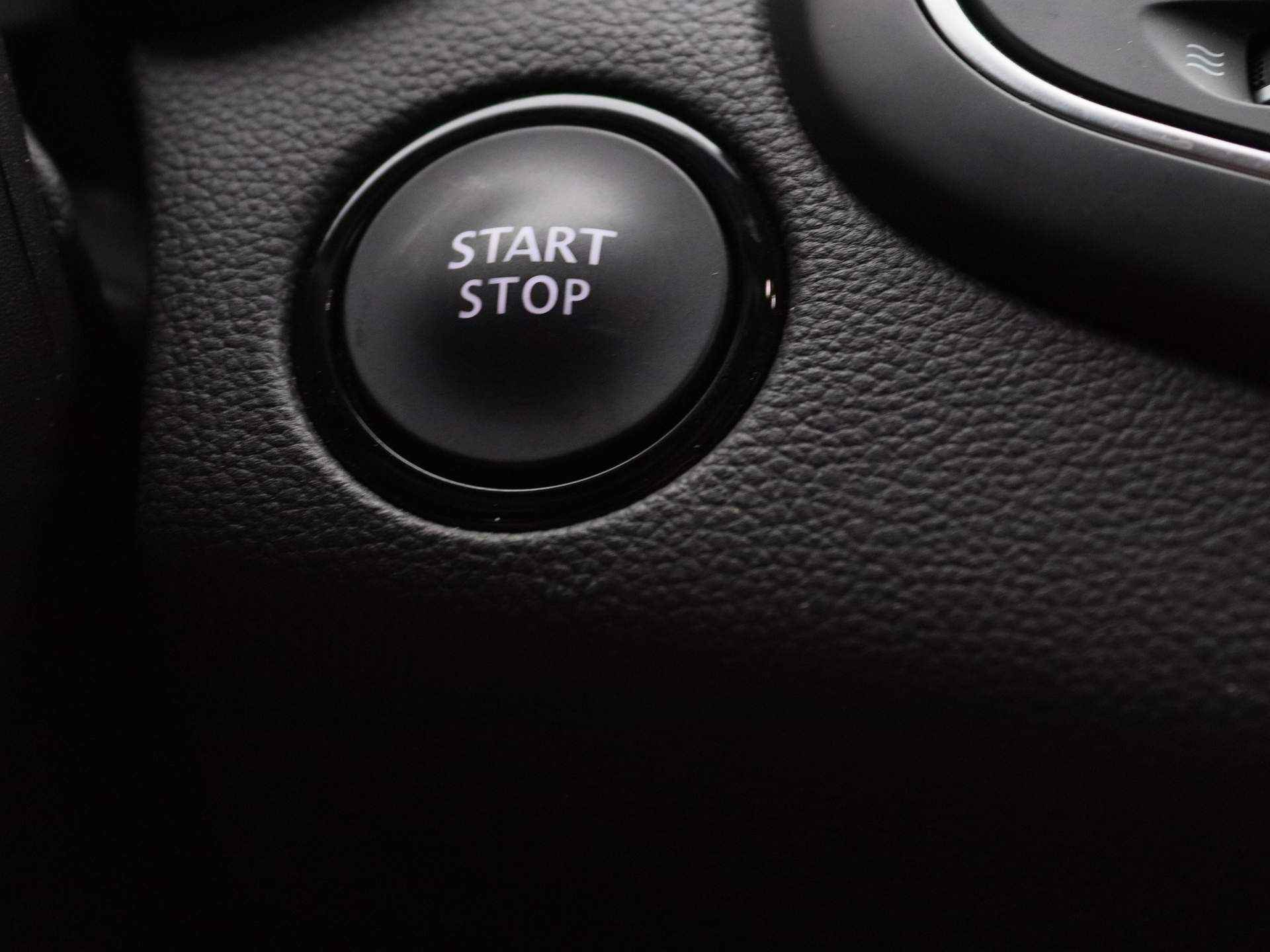 Renault Talisman Estate TCe 225pk Intens EDC/Automaat ALL-IN PRIJS! BOSE | Camera | Navi | Elektr. achterklep | 18" velgen - 14/37
