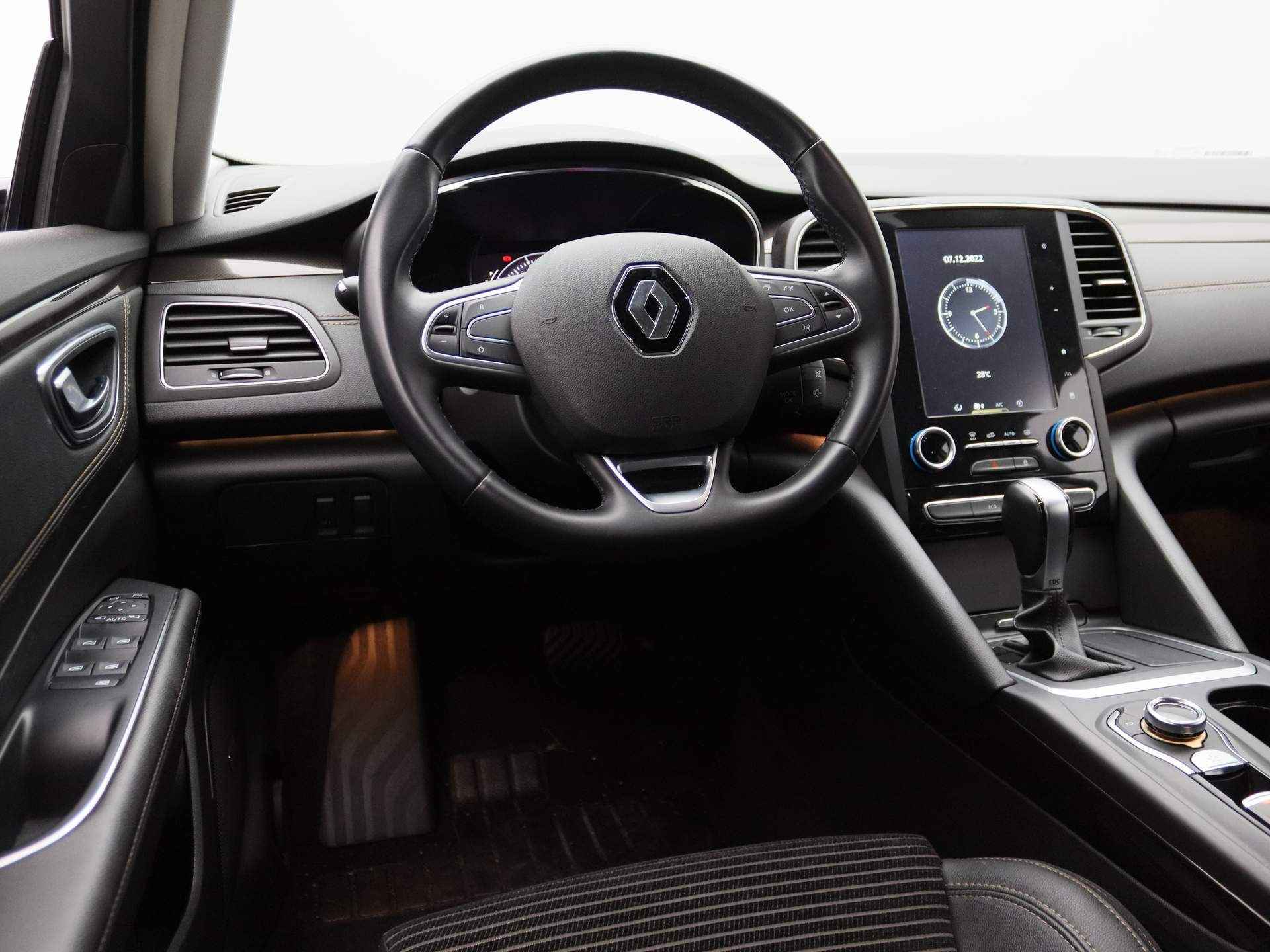 Renault Talisman Estate TCe 225pk Intens EDC/Automaat ALL-IN PRIJS! BOSE | Camera | Navi | Elektr. achterklep | 18" velgen - 30/37