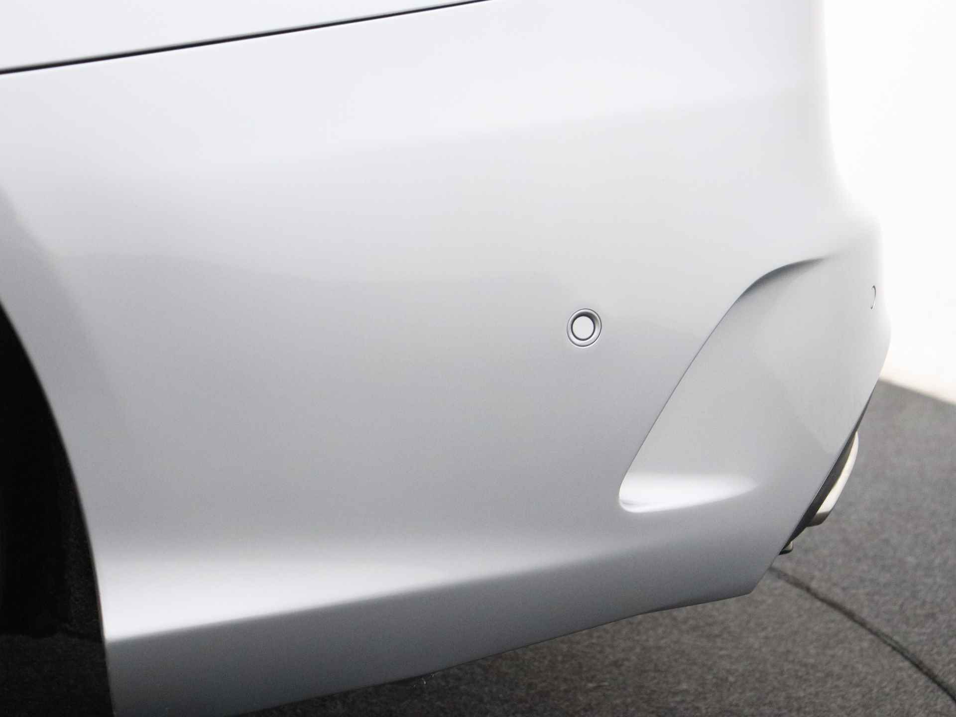 Mercedes-Benz C-Klasse 180 Business Solution AMG | 5 spaaks lichtmetalen velgen | Navigatie | Panoramadak | AMG Styling | Achteruitrijcamera | LED Koplampen | Inclusief 24 maanden MB Certified garantie voor europa. - 44/50