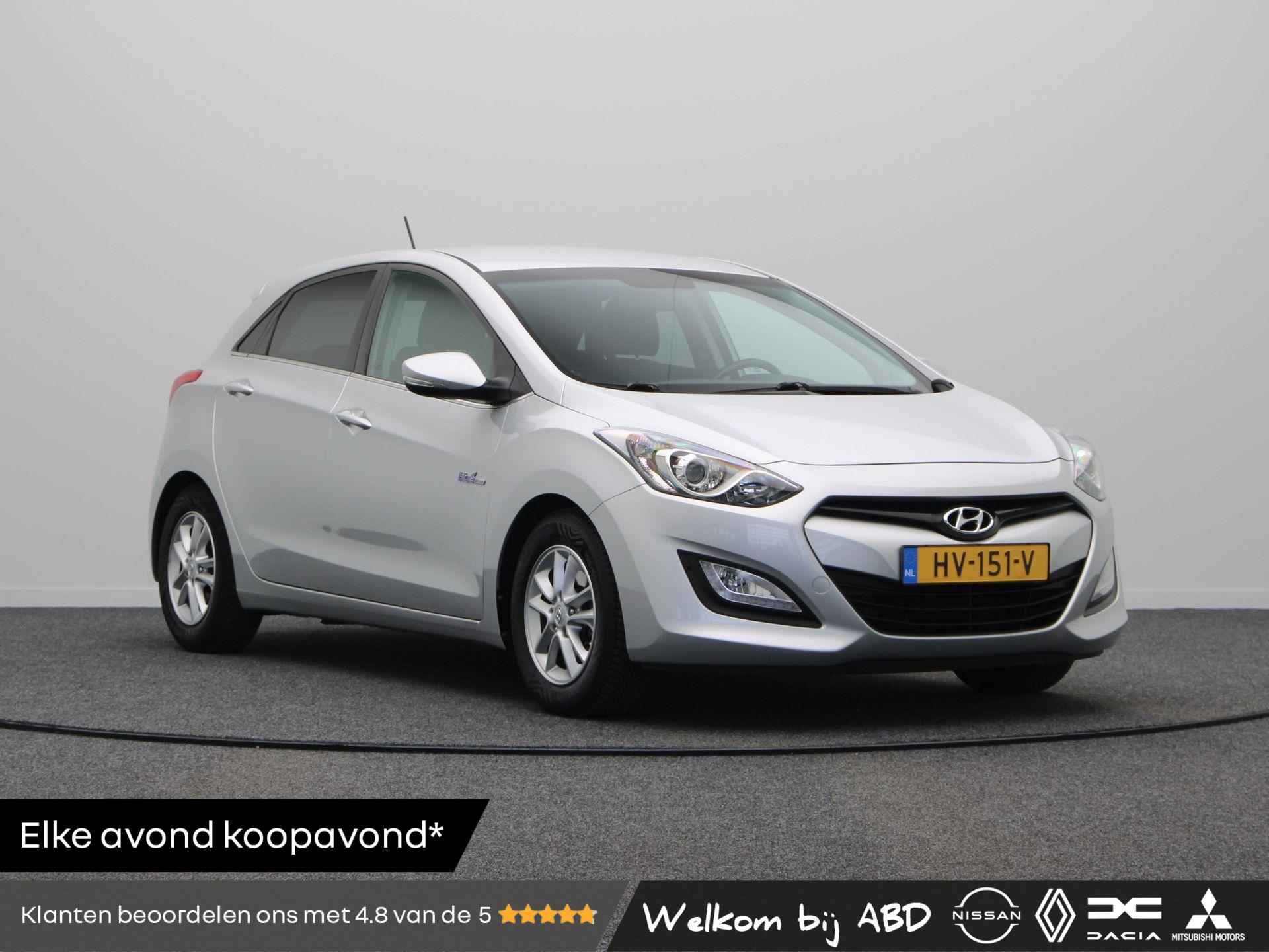 Hyundai i30 1.6 GDI i-Motion Plus | Trekhaak | Achteruitrij Camera | Climate Control | All Season Banden | Navigatie |