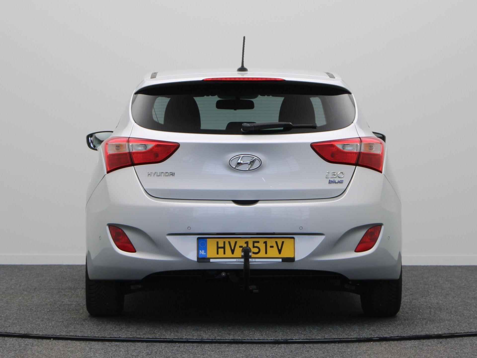 Hyundai i30 1.6 GDI i-Motion Plus | Trekhaak | Achteruitrij Camera | Climate Control | All Season Banden | Navigatie | - 7/50