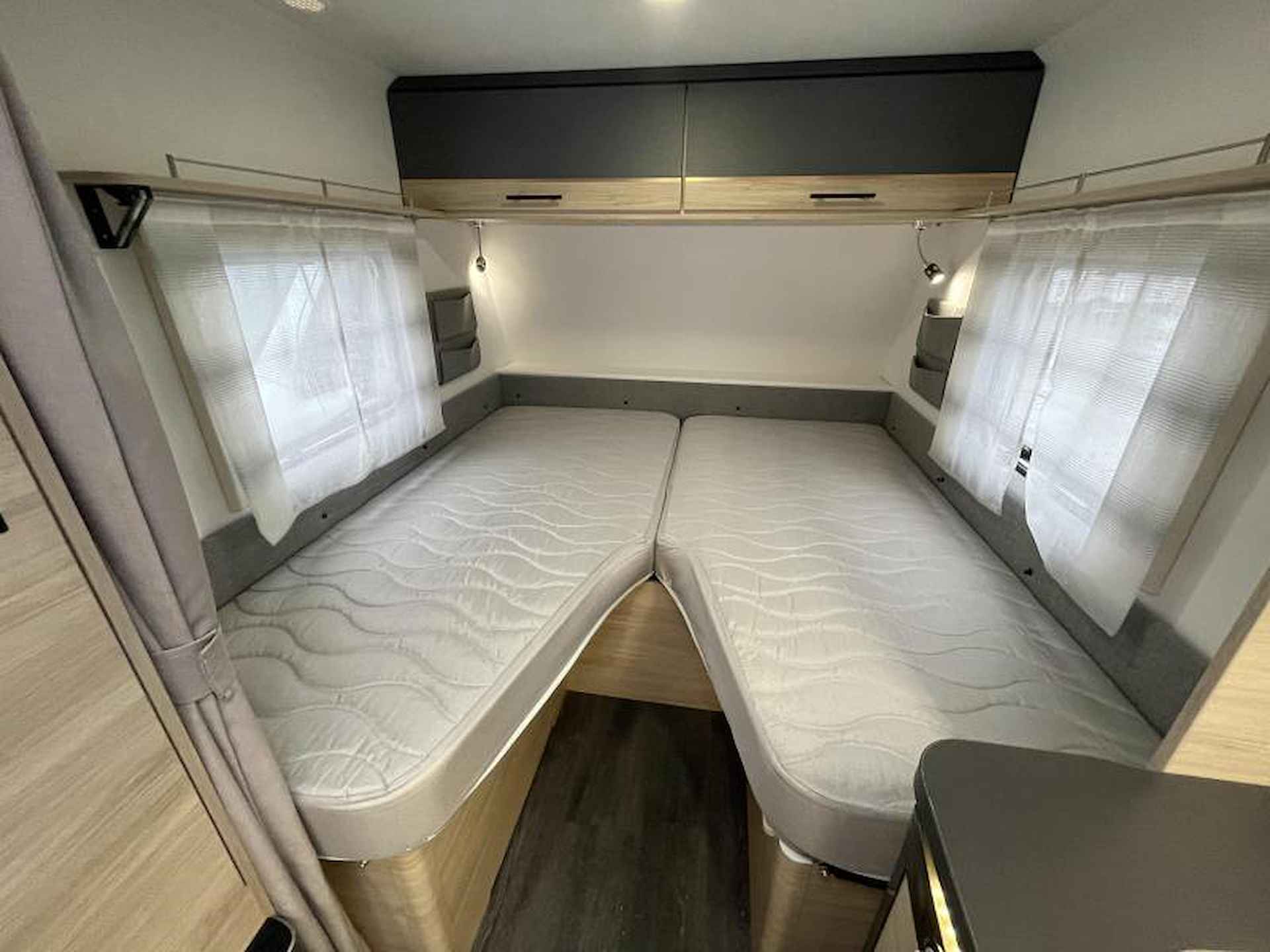 Caravelair Alba Style 472 Enkele bedden Mover Unico - 17/23