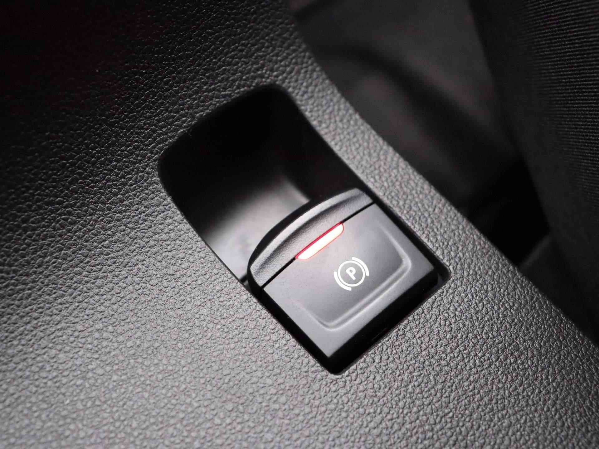 Dacia Jogger TCe 110pk Extreme 7p. | Pack Extreme | Apple Carplay / Android Auto | Stoelverwarming | Dodehoekdetectie | 1e eigenaar | Achteruitrijcamera | - 30/41