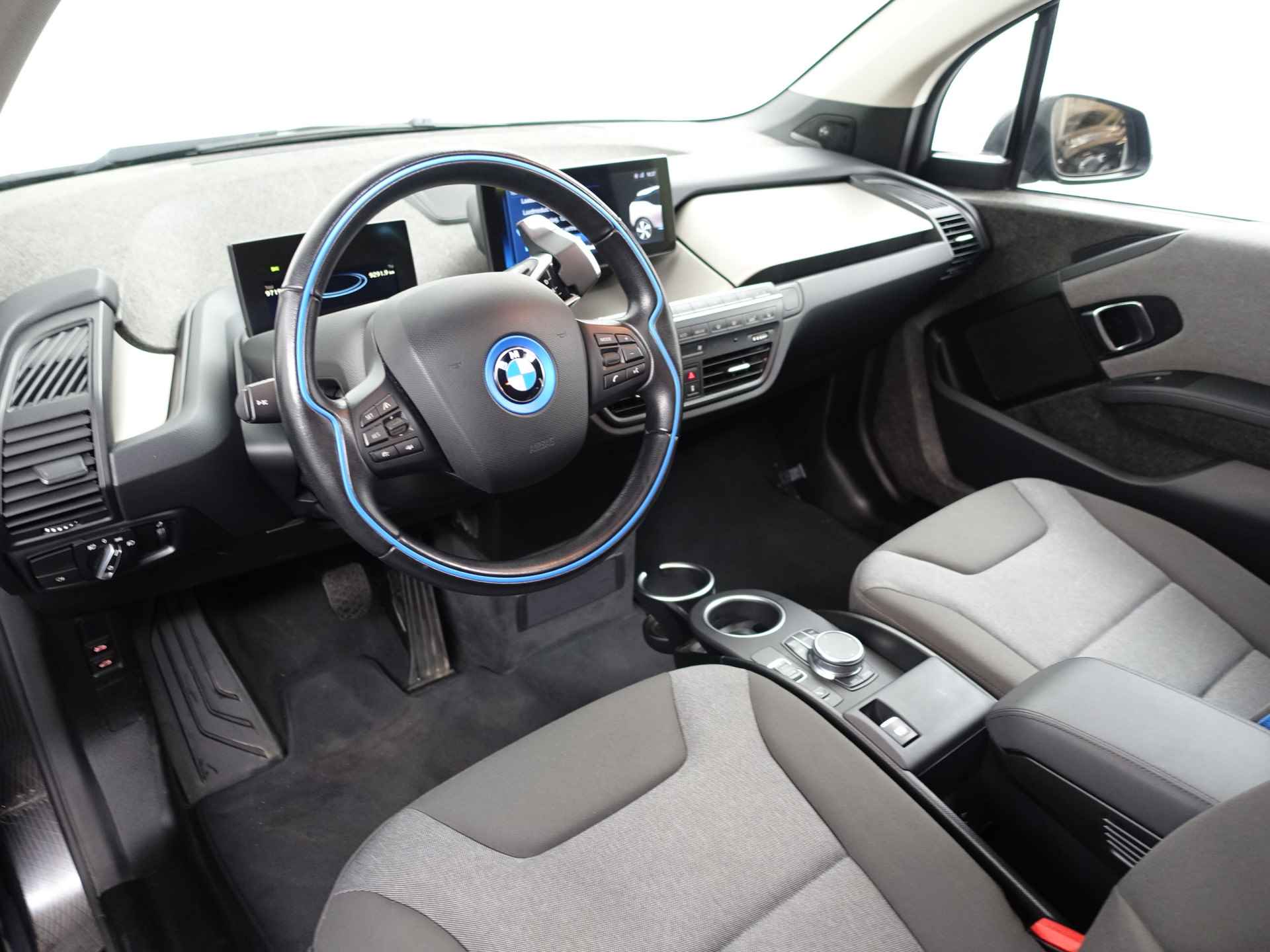 BMW i3 Basis iPerformance 94Ah 33 kWh M Sport- Panoramadak, Harman Kardon, Camera, Navi, Xenon Led, Stoelverwarming - 3/38