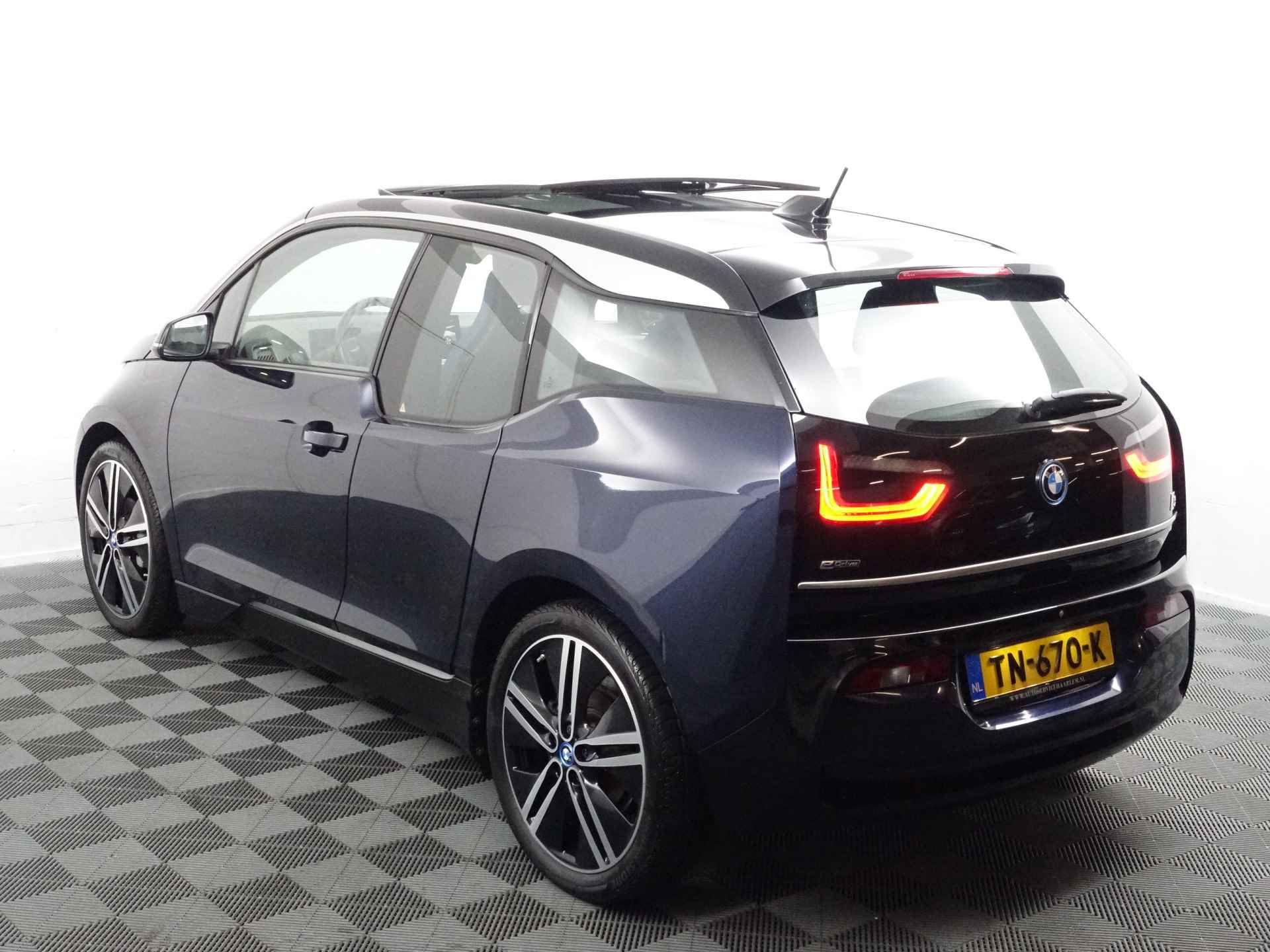 BMW i3 Basis iPerformance 94Ah 33 kWh M Sport- Panoramadak, Harman Kardon, Camera, Navi, Xenon Led, Stoelverwarming - 6/38