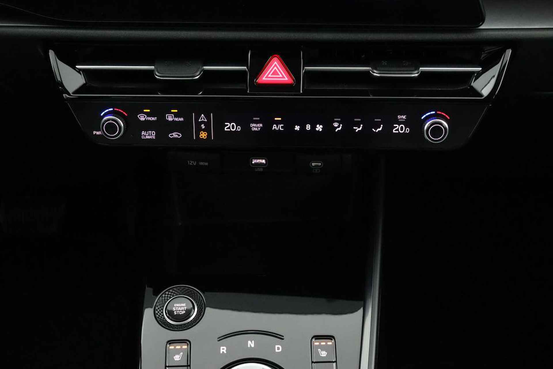 Kia Niro 1.6 GDi PHEV Edition LED - Stoel-/stuurverwarming - Navigatie - Cruise Control Adaptief - Camera - Fabrieksgarantie tot 10-2029 - 25/40