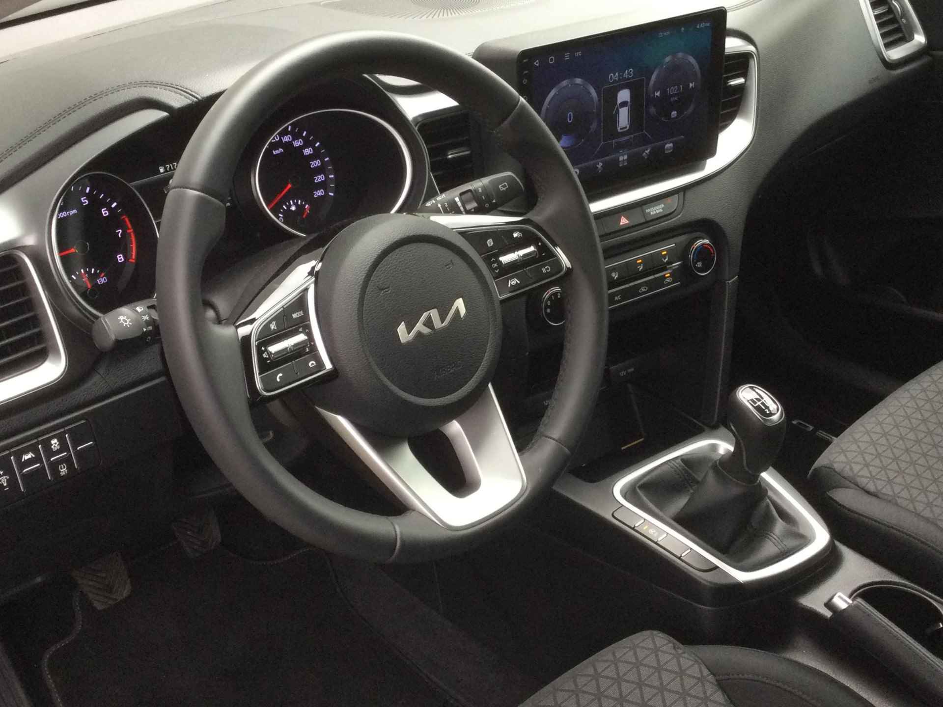 Kia Ceed 1.0 T-GDi Comfortline | Apple carplay | Camera | Cruise Control | - 8/25