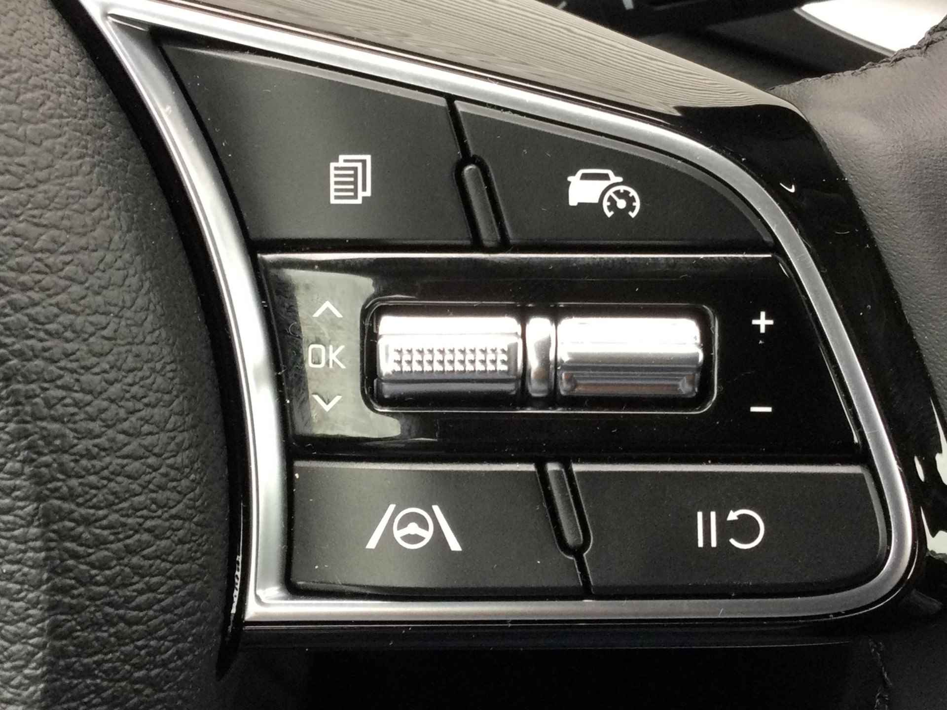 Kia Ceed 1.0 T-GDi Comfortline | Apple carplay | Camera | Cruise Control | - 13/25