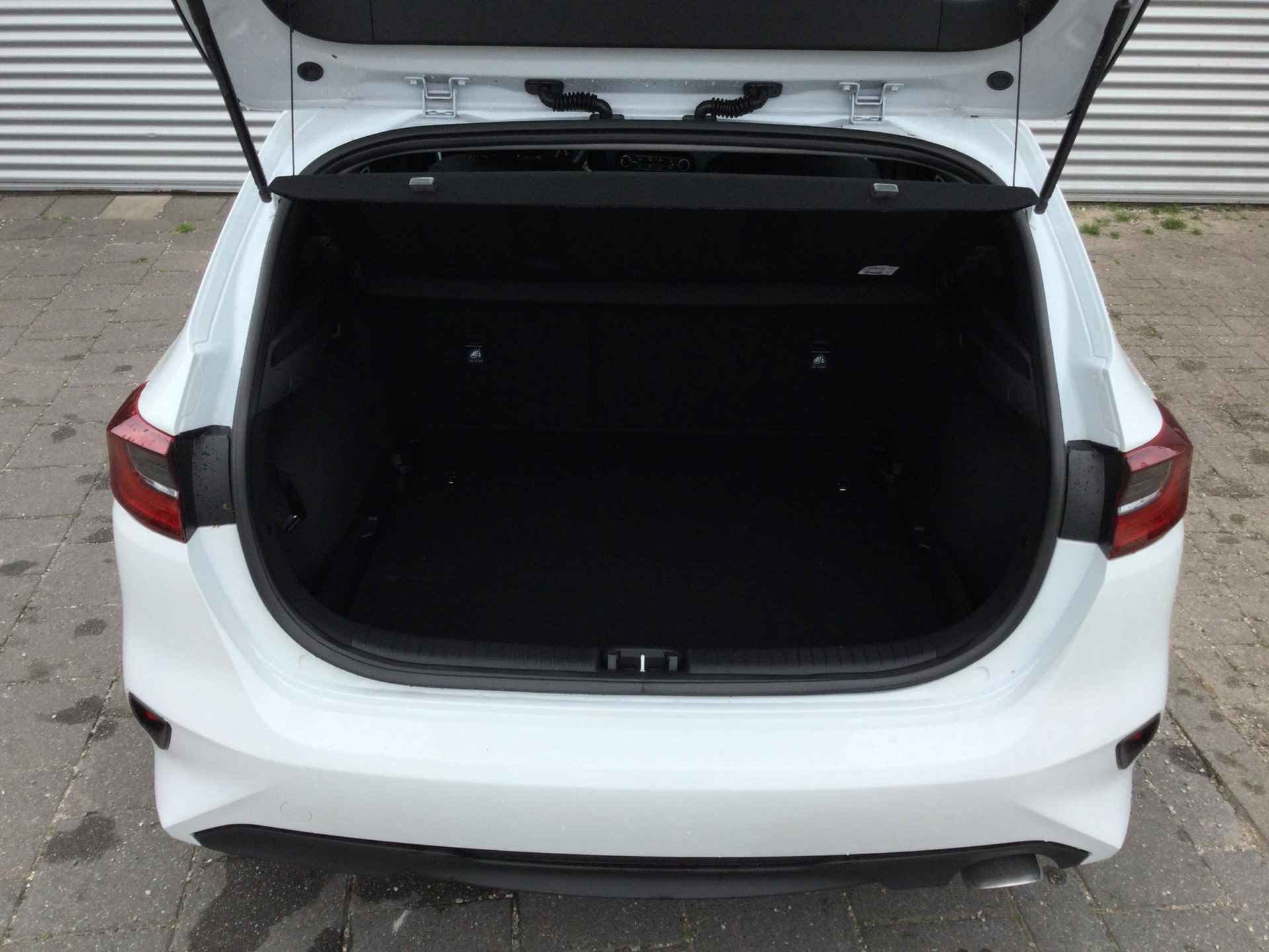 Kia Ceed 1.0 T-GDi Comfortline | Apple carplay | Camera | Cruise Control | - 23/25