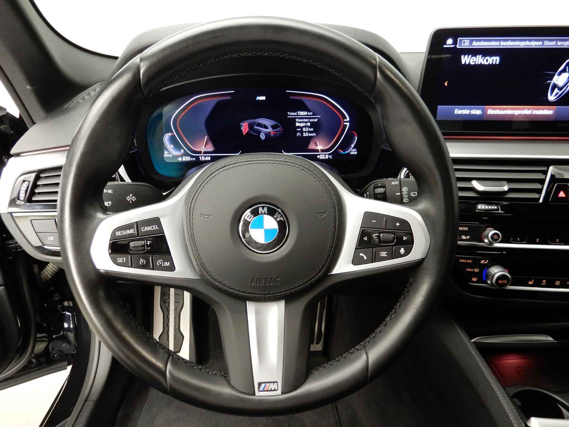 BMW 5 Serie Touring 530D | M-Sportpakket | Laserlicht | Leder | HUD | Trekhaak | DAB | Harman - kardon sound | Alu 20 inch - 11/42