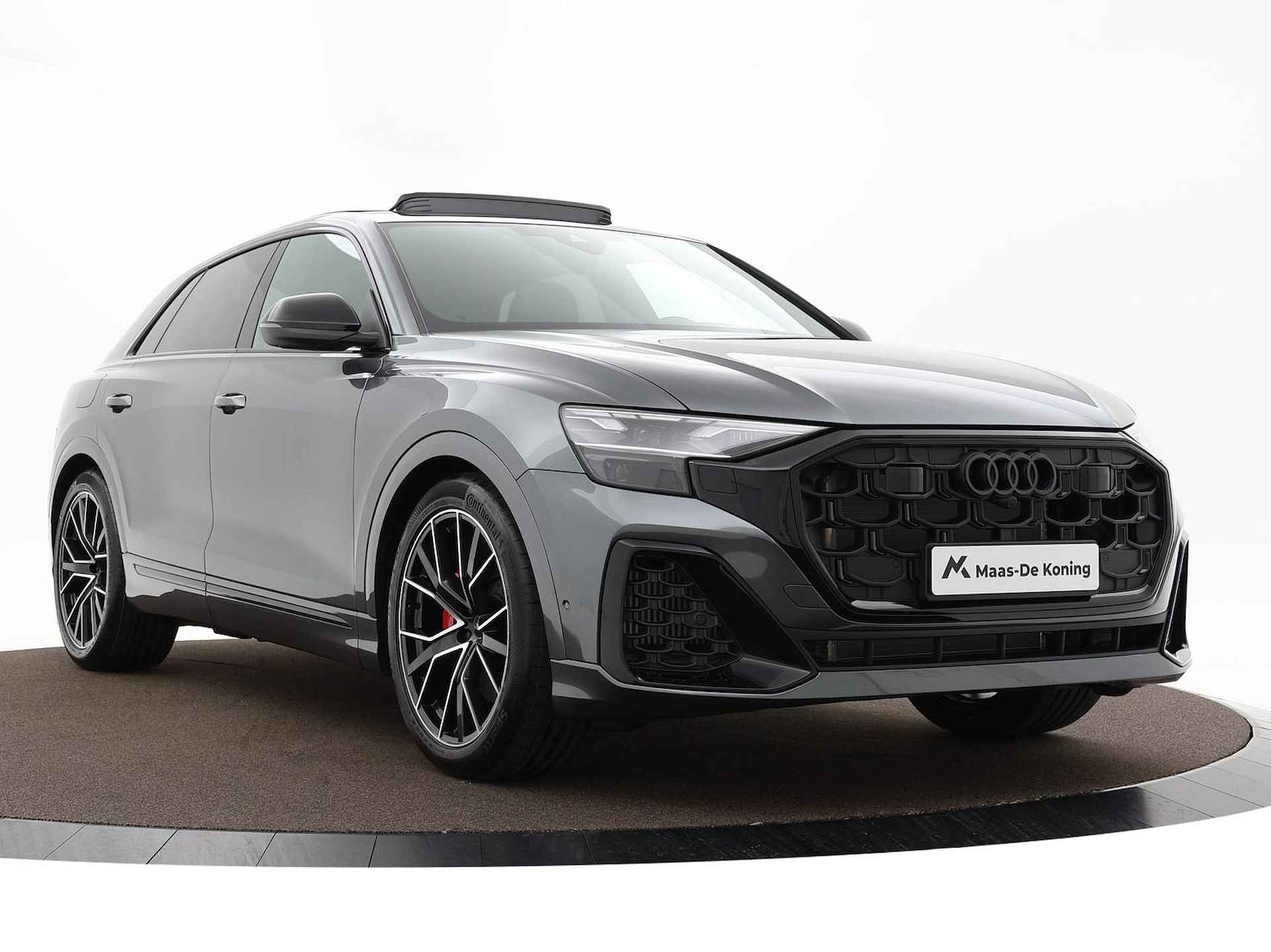 Audi Q8 Pro Line S Competition 60TFSI e 490 pk · Elektrisch glazen panorama-dak · Lichtmetalen velgen 22" · Comfortsleutel · Assistentiepakket tour & parking - 49/61