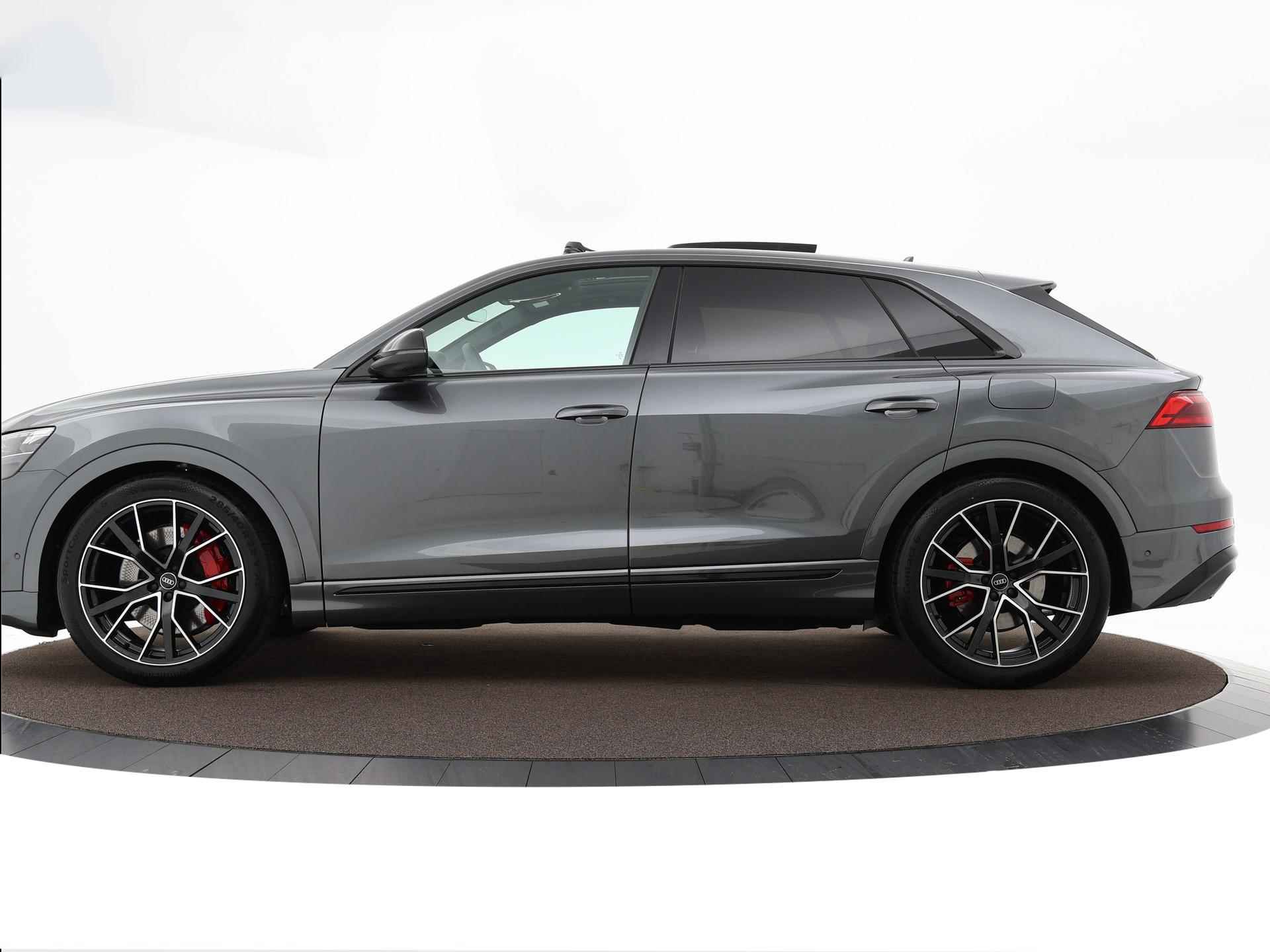 Audi Q8 Pro Line S Competition 60TFSI e 490 pk · Elektrisch glazen panorama-dak · Lichtmetalen velgen 22" · Comfortsleutel · Assistentiepakket tour & parking - 53/61