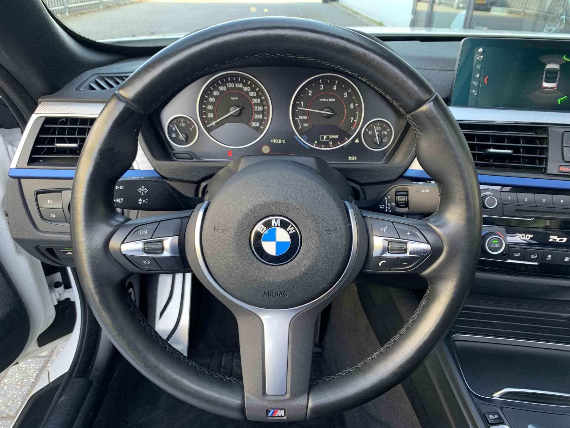 BMW 4 Serie Cabrio 420i M sport 420 Airscarf | Leer | Head-Up | Camera - 18/31