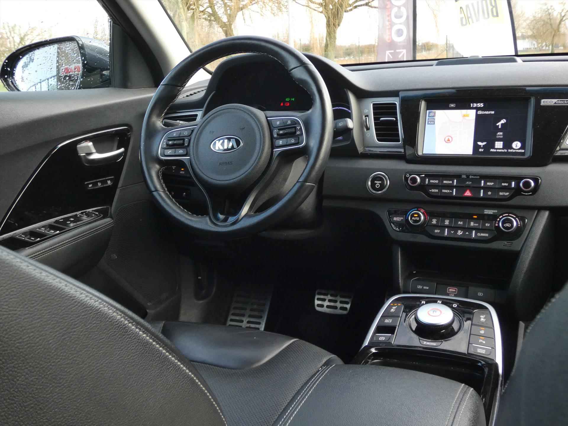 KIA e-Niro Elektrisch 204pk Aut ExecutiveLine | Stoel+Stuur verwarming | Leder int. | Afn. Trekhaak | JBL Sound | - 16/48