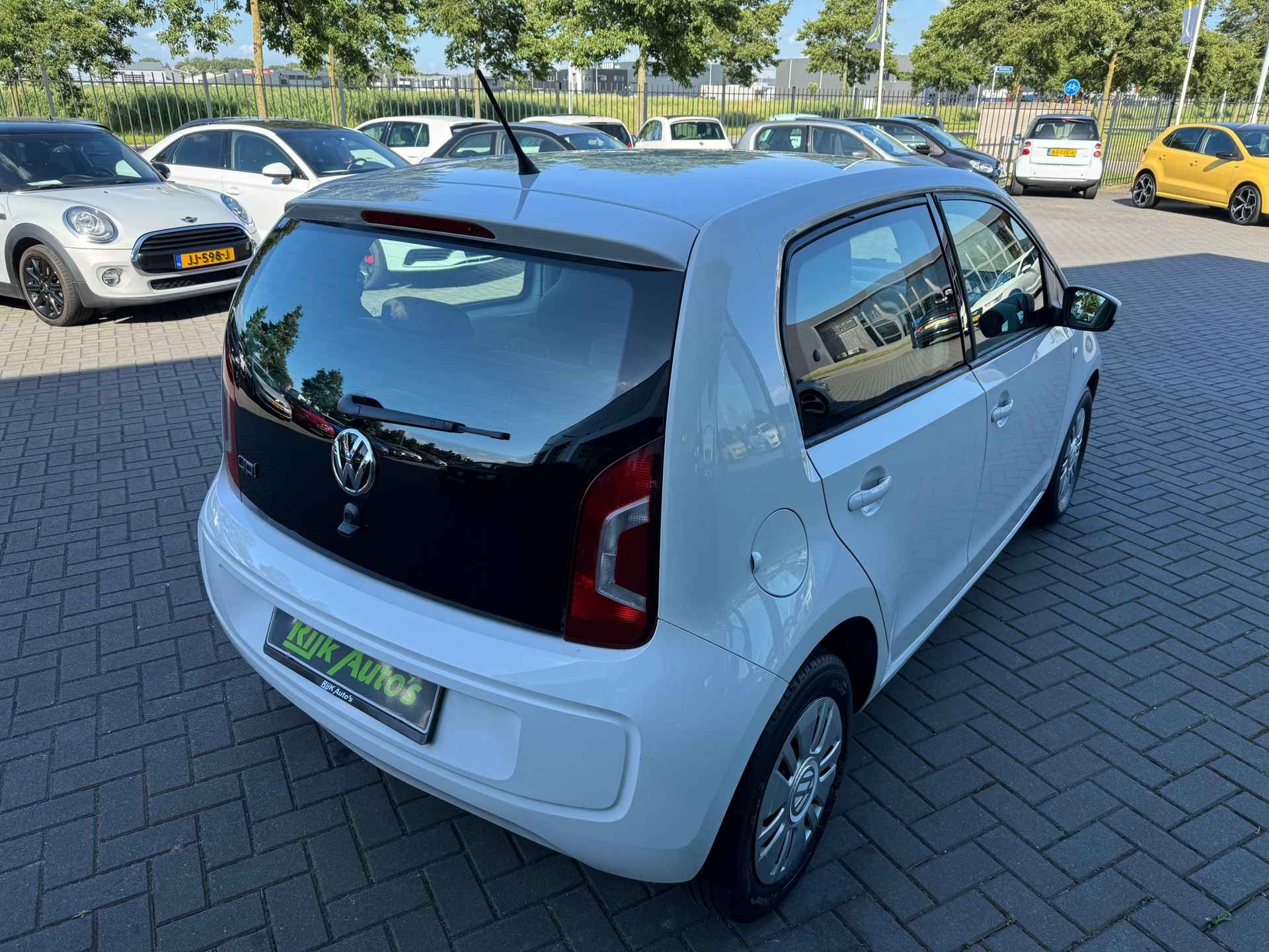 Volkswagen Up! 1.0 move up! * Airco * 5 Deurs - 9/22