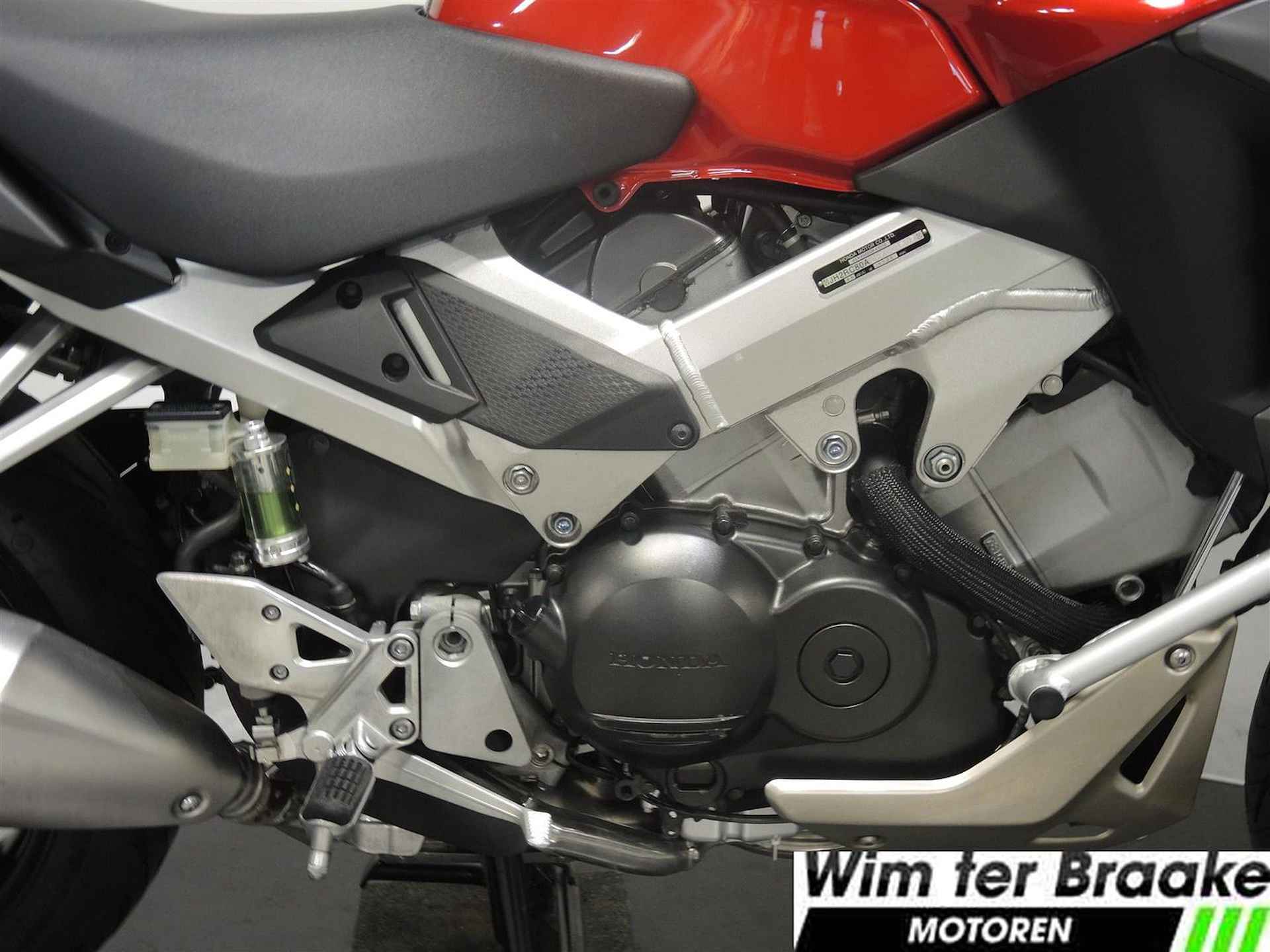 Honda VFR 800X Crossr. ABS - 2015 - 4/16