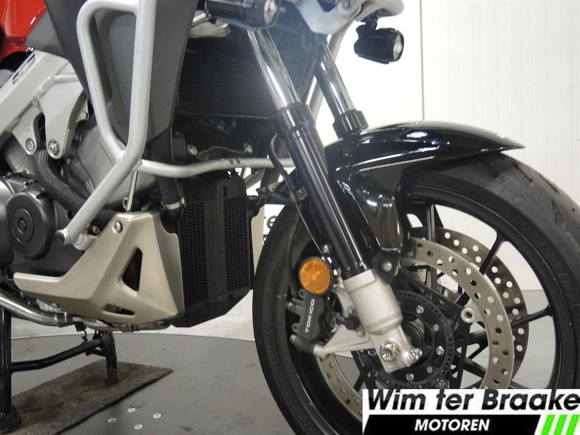 Honda VFR 800X Crossr. ABS - 2015 - 6/16