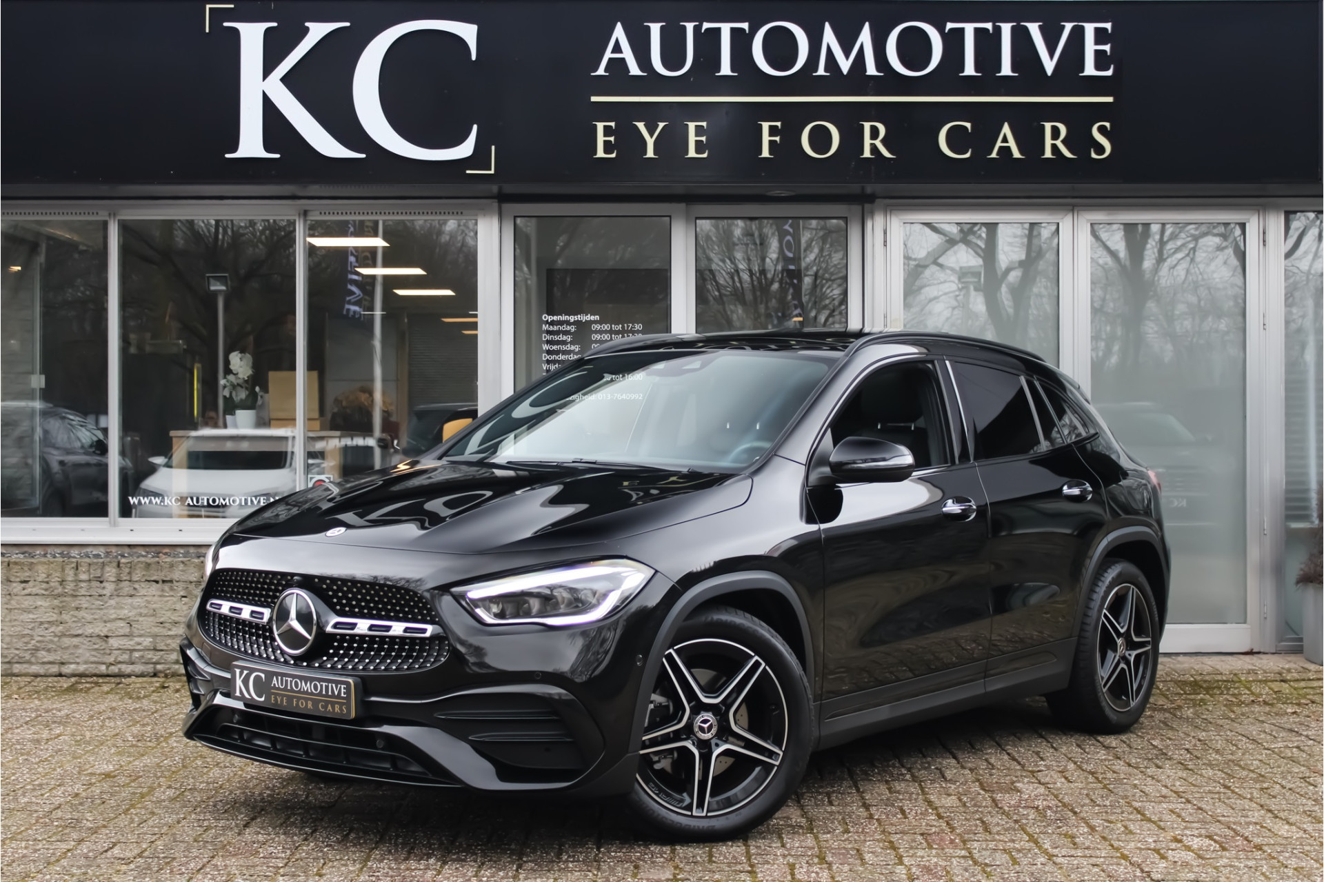 Mercedes-Benz GLA 200 AMG Night | VOL! | Pano | Sfeer |