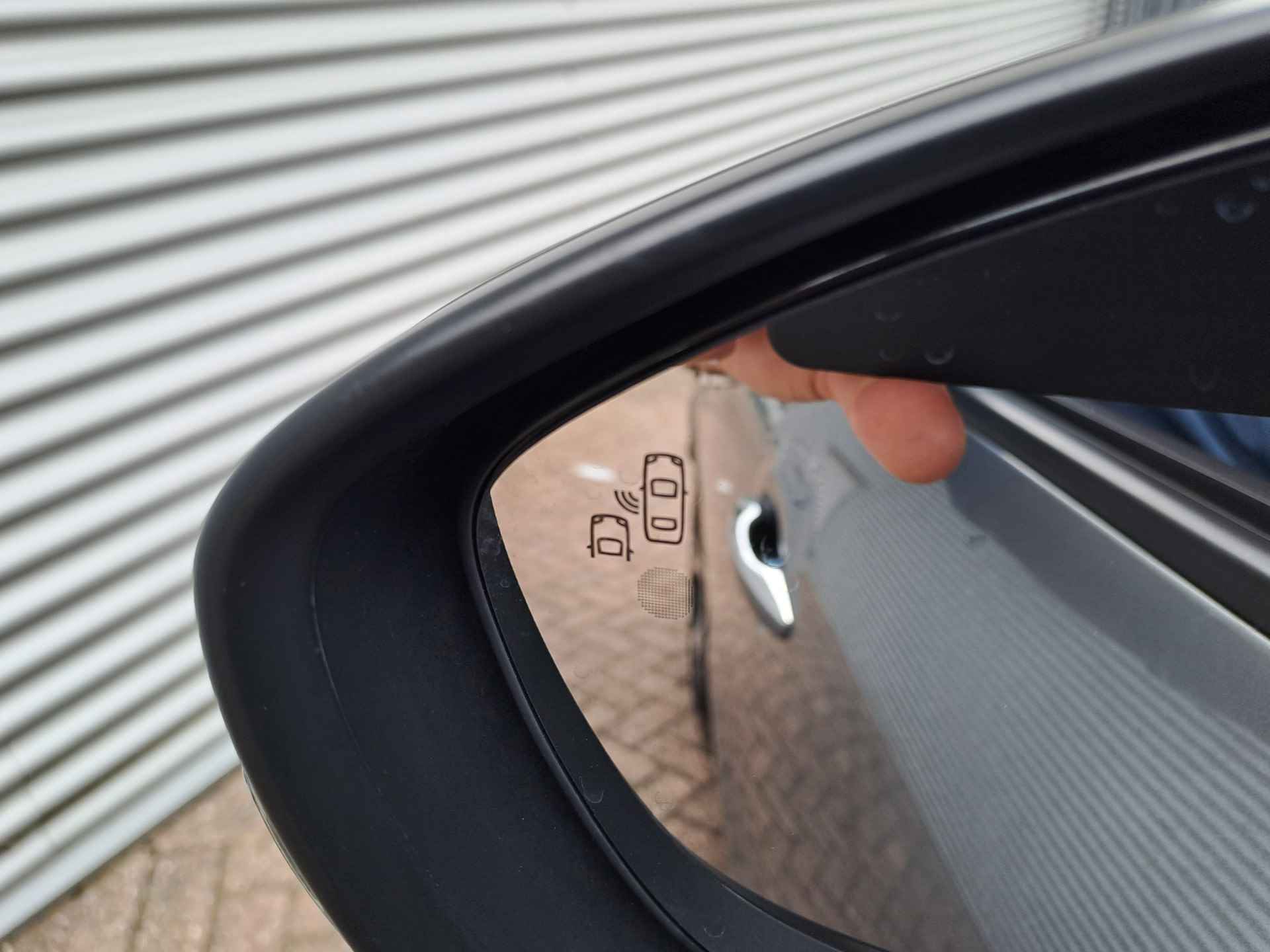 Citroën C3 Aircross 1.2 PureTech S&S Shine | Camera | Navi | DAB | Apple Carplay/Android Auto - 28/34