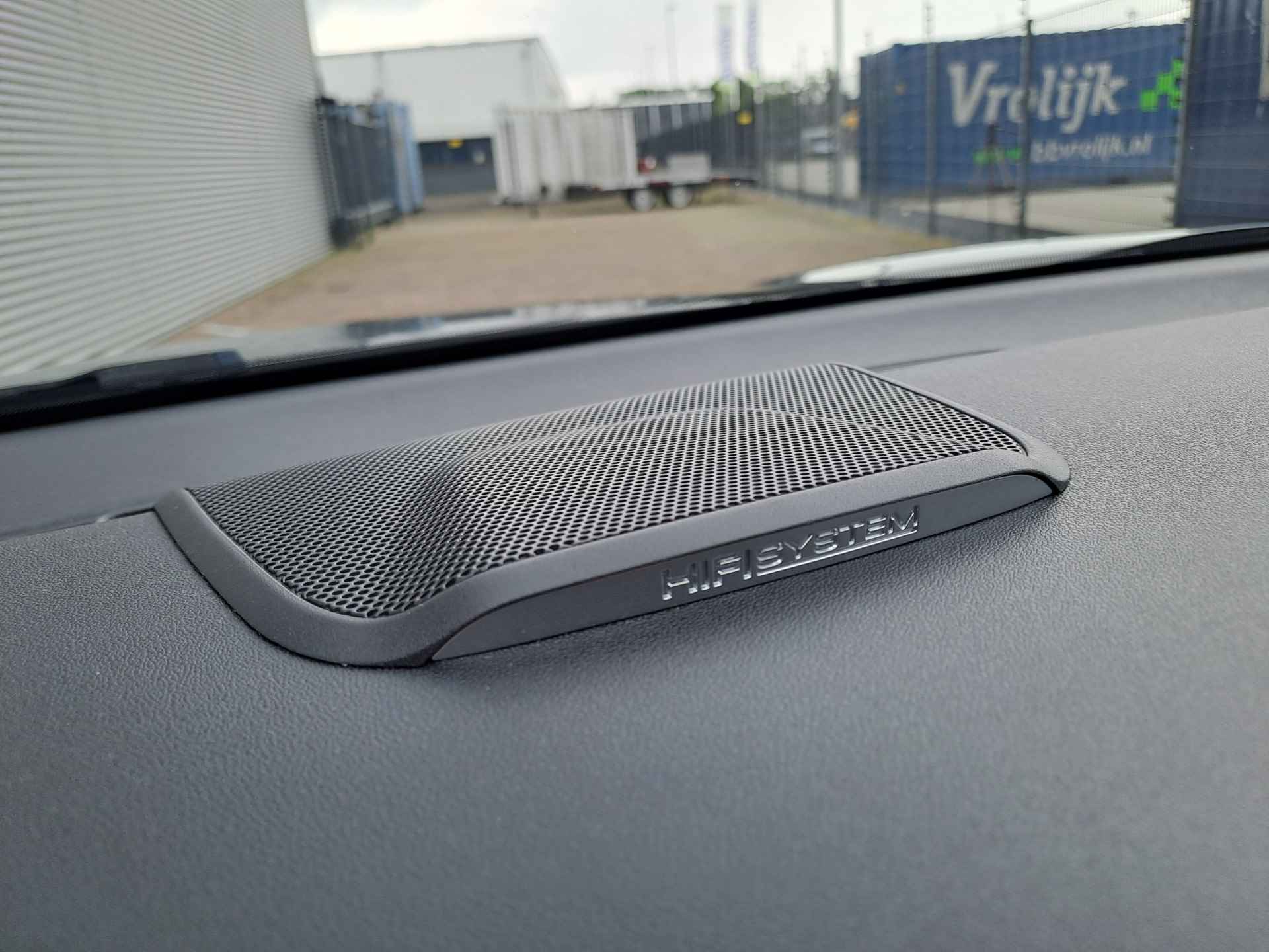 Citroën C3 Aircross 1.2 PureTech S&S Shine | Camera | Navi | DAB | Apple Carplay/Android Auto - 30/34