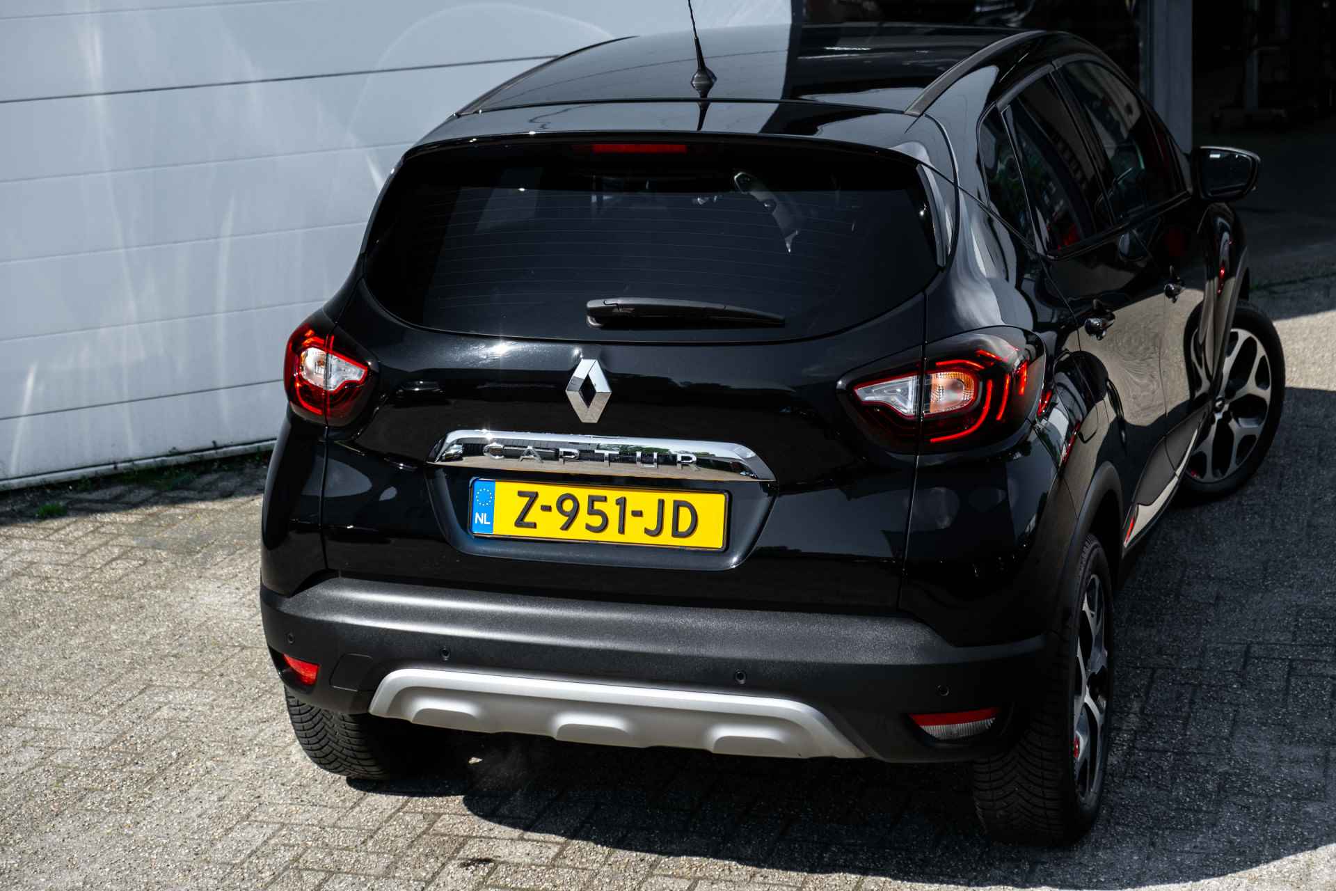 Renault Captur 1.2 120 PK TCe Intens | Automaat | Stoelverwarming | Camera achter | | incl. Bovag rijklaarpakket met 12 maanden garantie | - 16/40