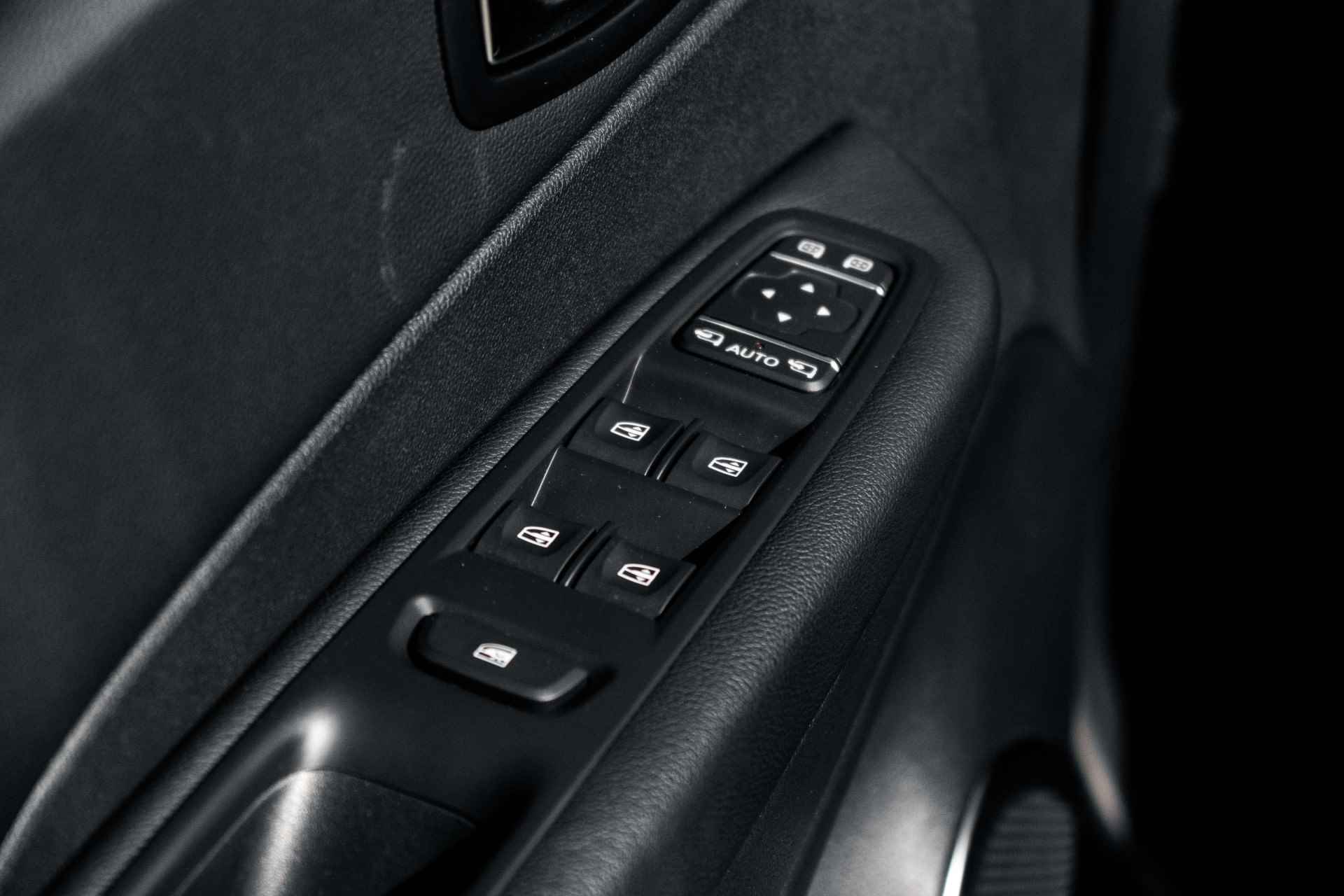 Renault Captur 1.2 120 PK TCe Intens | Automaat | Stoelverwarming | Camera achter | | incl. Bovag rijklaarpakket met 12 maanden garantie | - 25/40