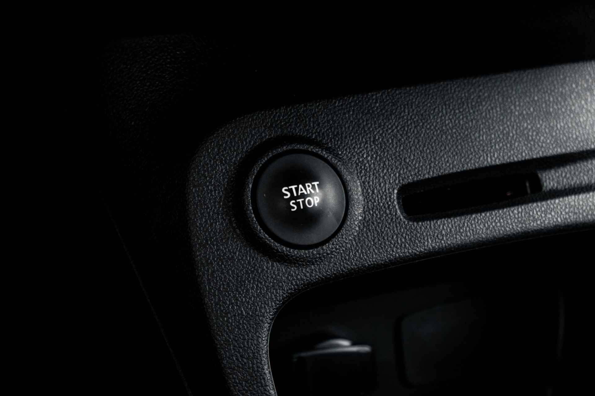 Renault Captur 1.2 120 PK TCe Intens | Automaat | Stoelverwarming | Camera achter | | incl. Bovag rijklaarpakket met 12 maanden garantie | - 32/40