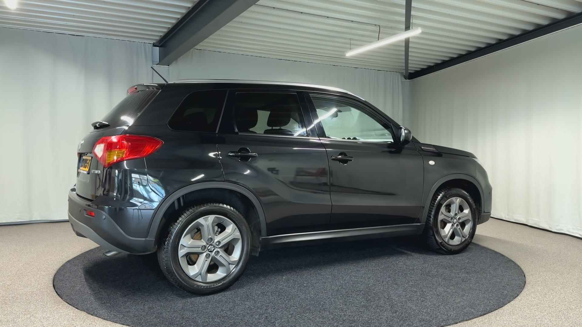 Suzuki Vitara 1.6 Exclusive - 9/41