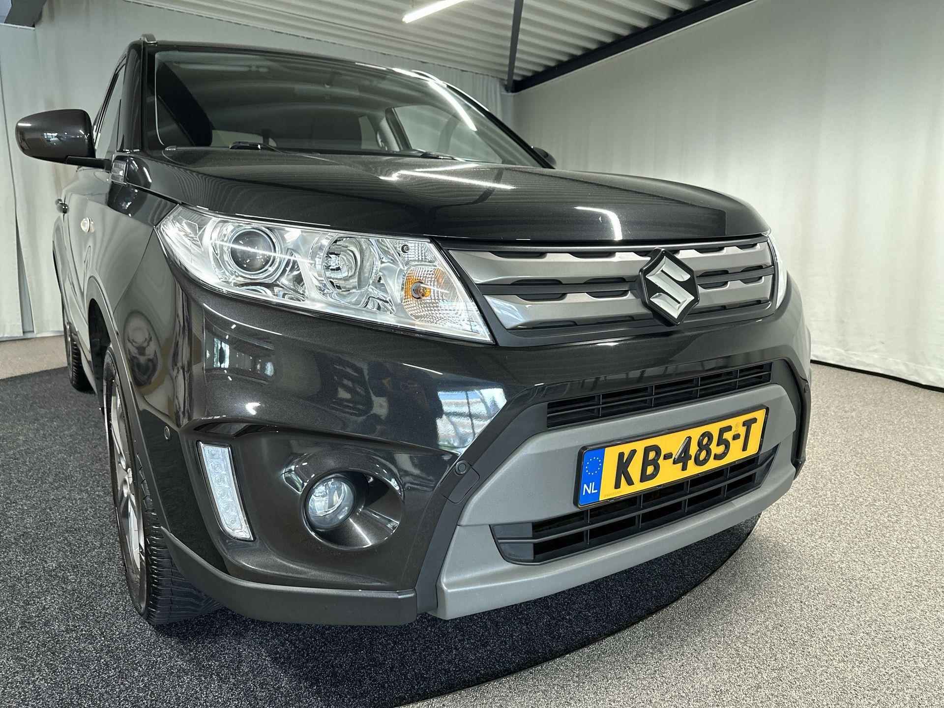 Suzuki Vitara 1.6 Exclusive - 38/41