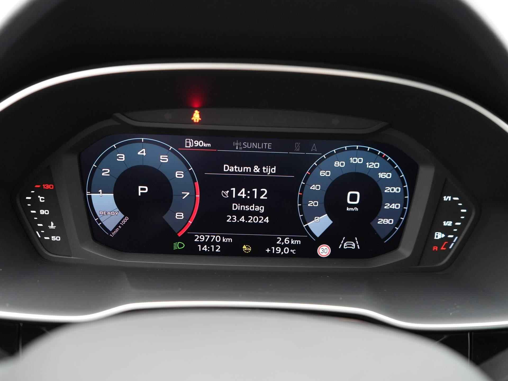 Audi Q3 35 TFSI Advanced Edition Panoramadak | Virtual Cockpit | Navigatie | Stoelverwarming - 14/44