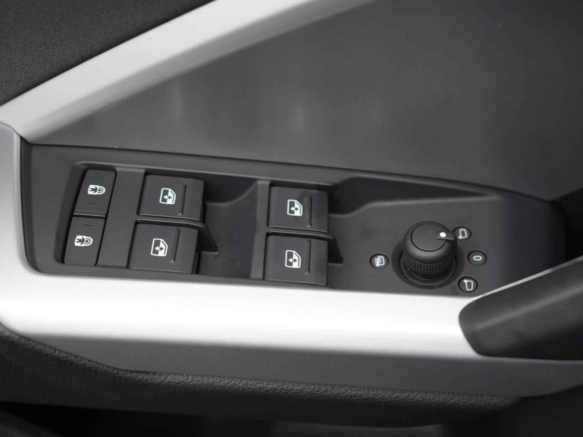 Audi Q3 35 TFSI Advanced Edition Panoramadak | Virtual Cockpit | Navigatie | Stoelverwarming - 30/44