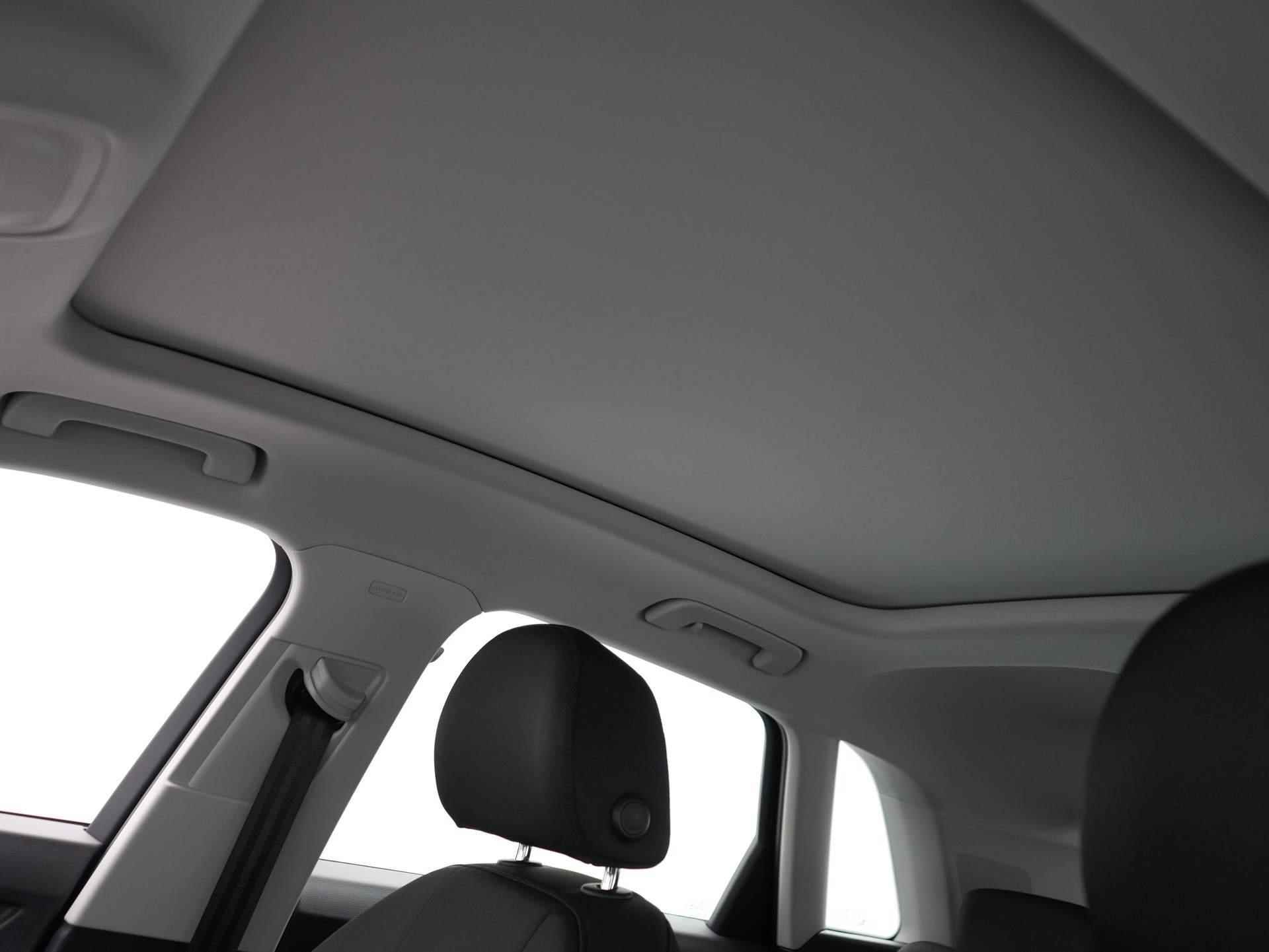 Audi Q3 35 TFSI Advanced Edition Panoramadak | Virtual Cockpit | Navigatie | Stoelverwarming - 33/44