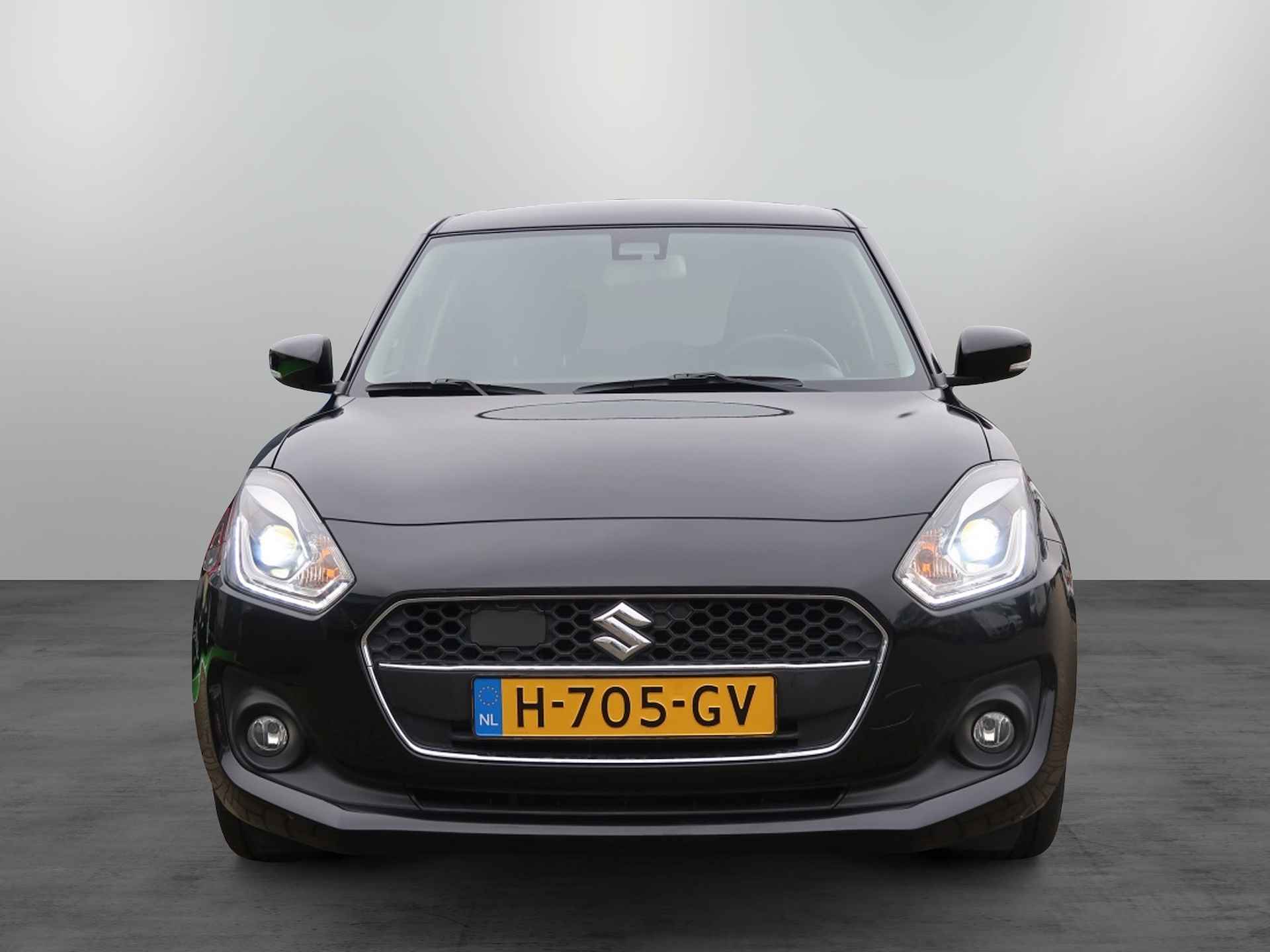 Suzuki Swift 1.2 Stijl Smart Hybride / Navigatie / Stoelverwarming - 7/30