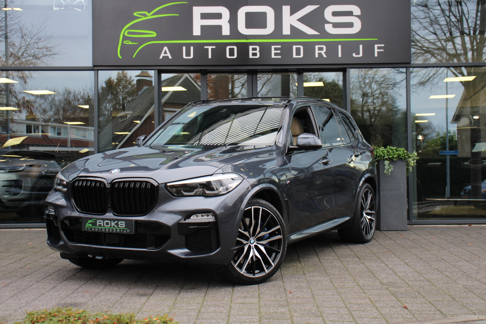 BMW X5 xDrive40i High Executive M-Sportpakket Shadowline/Camera/Memory/Headup/HarmanKardon/PanoramadakLeder/22inch