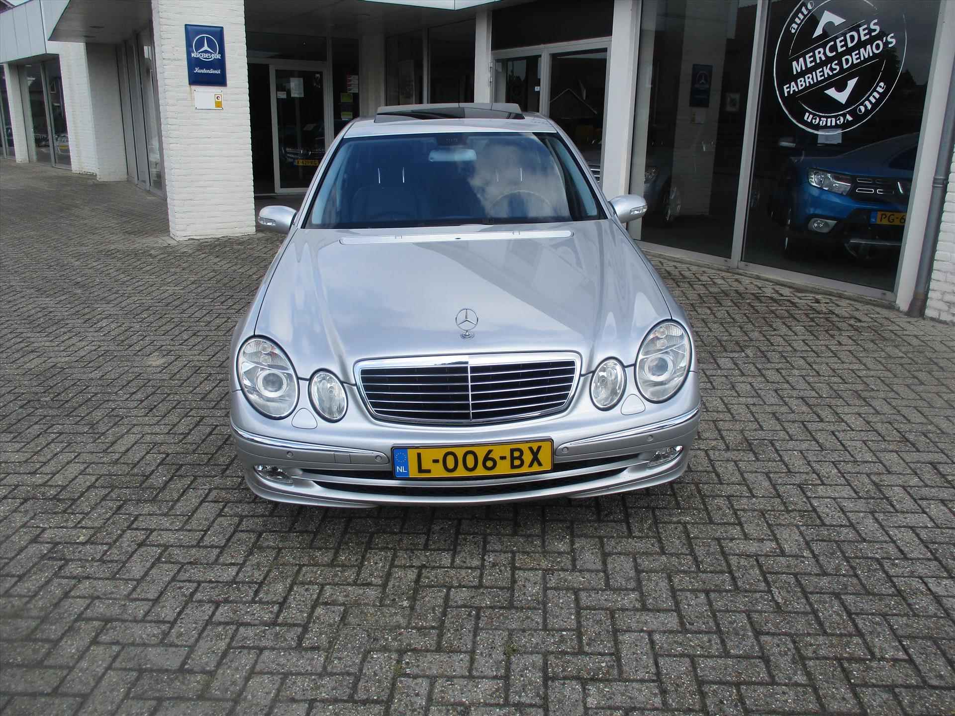 Mercedes E-Klasse 500 LIMOUSINE / PRACHTIGE V8 - 2/16