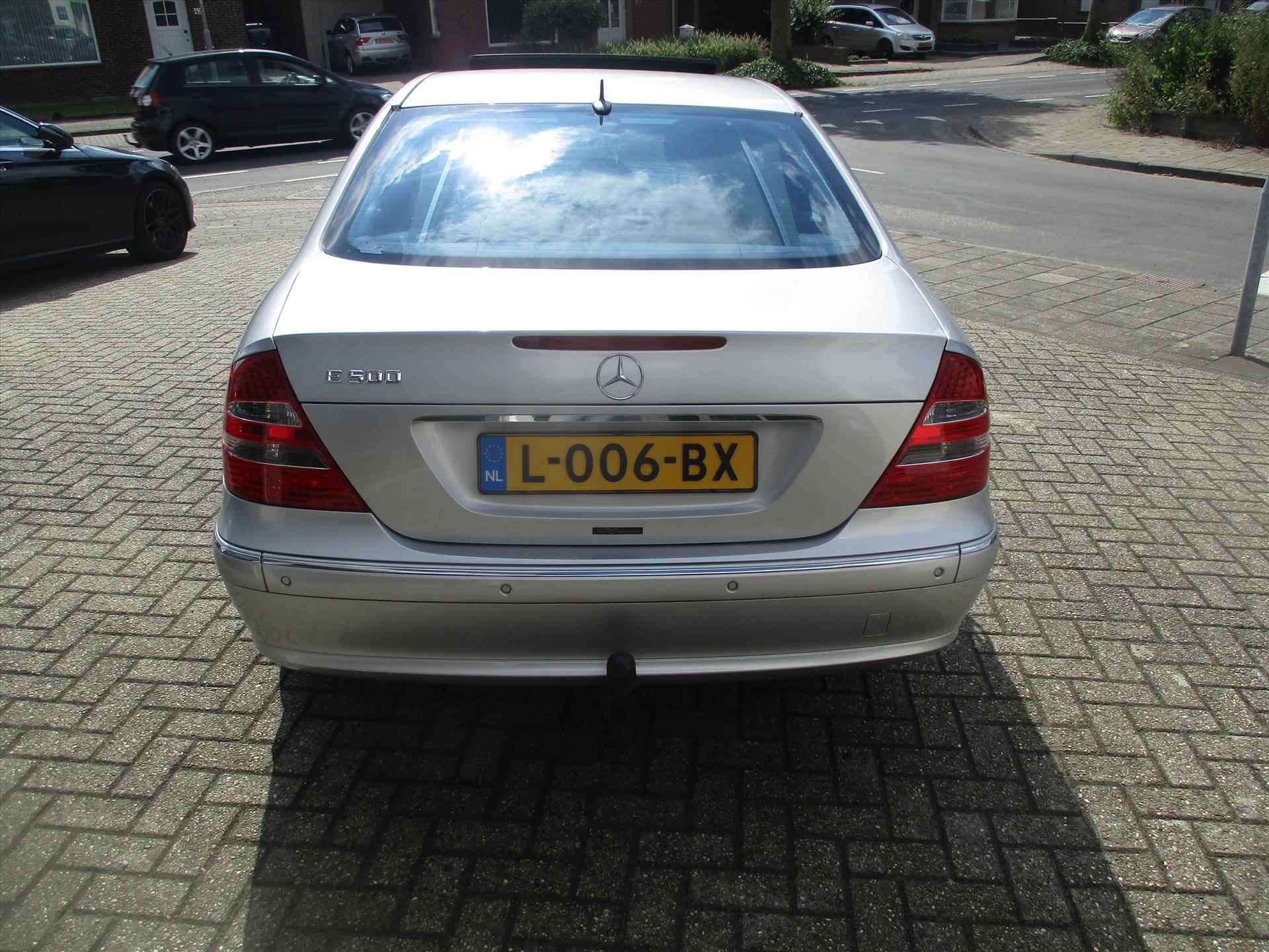 Mercedes E-Klasse 500 LIMOUSINE / PRACHTIGE V8 - 6/16