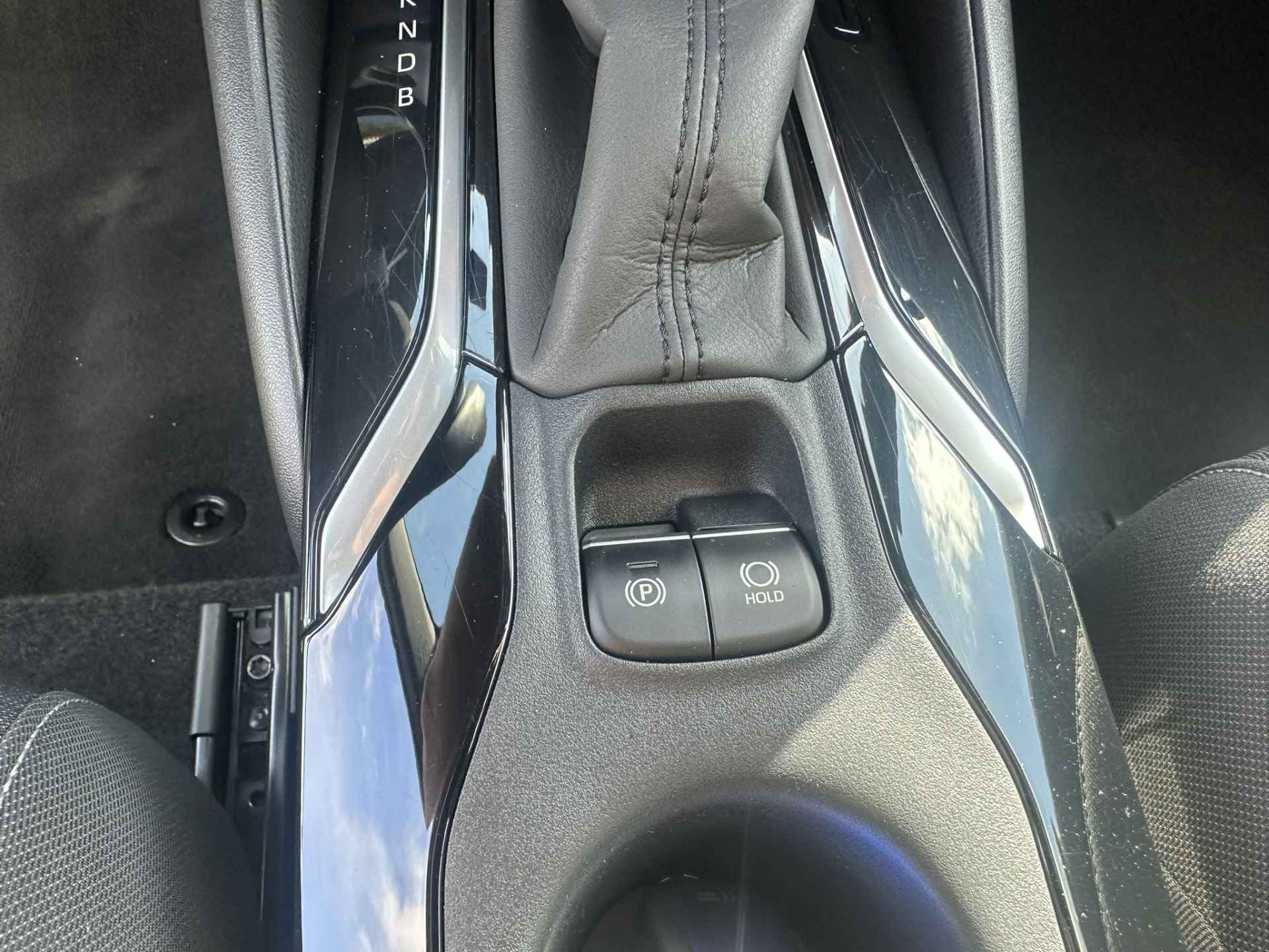 Suzuki Swace 1.8 Hybrid Select | LED | Apple Carplay | DAB+ | Adaptive Cruise | Camera | Stuur- en Stoelverwarming - 35/77