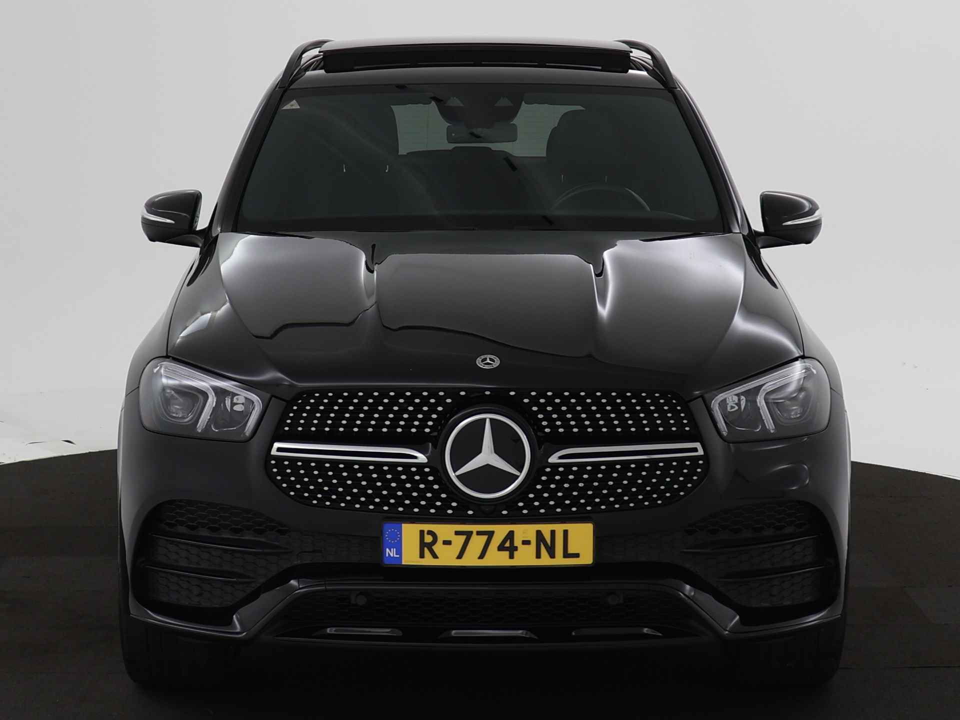 Mercedes-Benz GLE 350 e 4MATIC Premium Plus AMG | Panoramadak | Burmester | Trekhaak | Luchtvering | Memory Stoelen | 22 inch. Lichtmetalen velgen | Distronic | Navigatie | Parkings support met camera | Inclusief 24 maanden Mercedes-Benz Certified garantie voor Europa. - 28/46