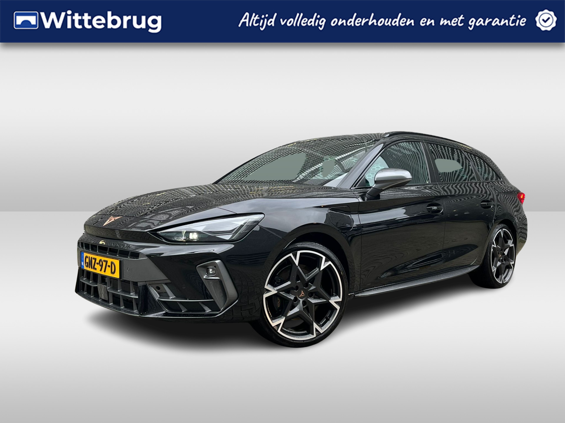 CUPRA Leon Sportstourer 1.5 TSI e-Hybrid VZ Performance 272PK / Pano / Memory seats L+R/ Parkeersensoren V+A / Camera / Senheiser / Stoel en  stuurverwarming /