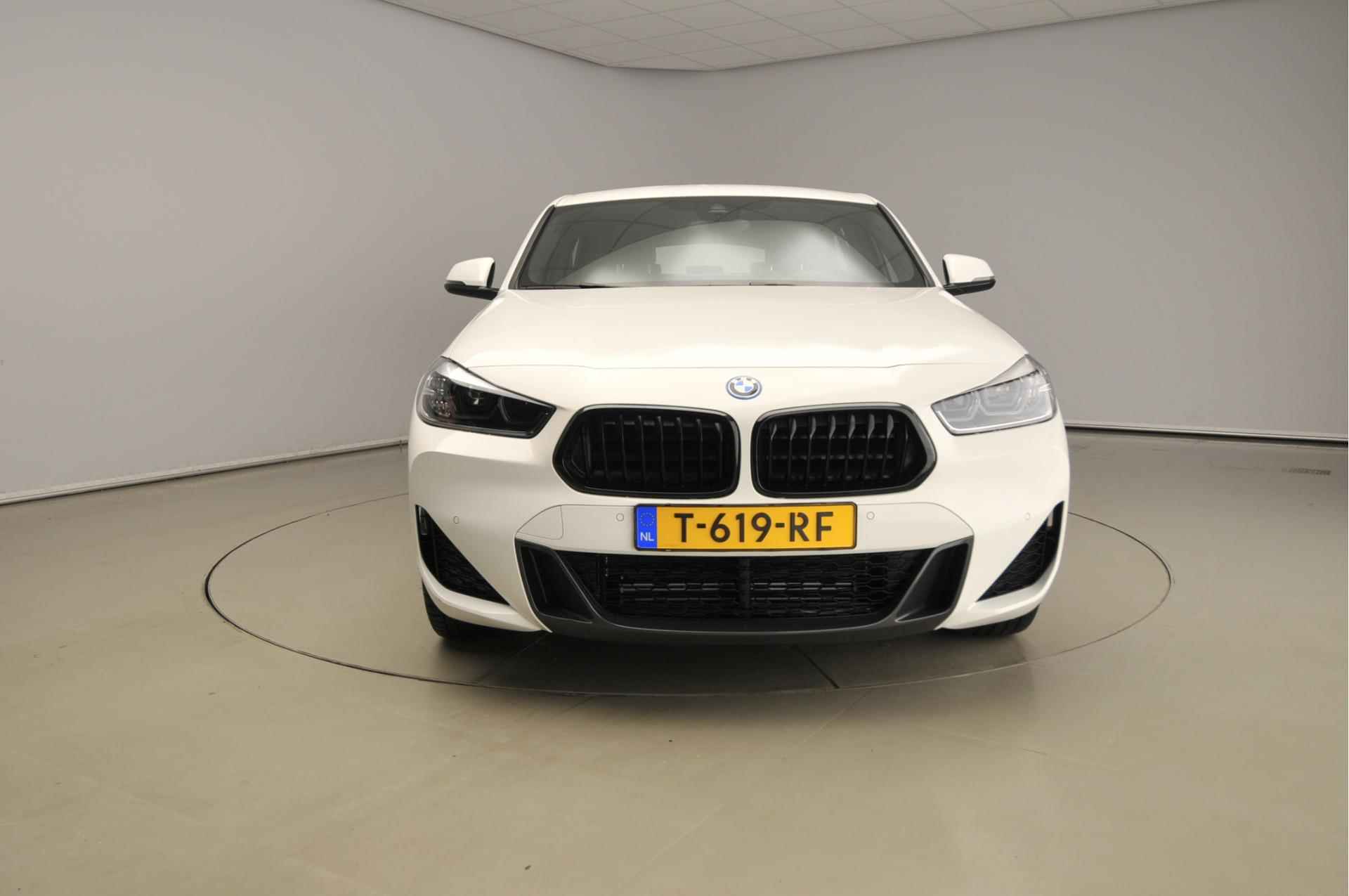 BMW X2 xDrive25e M-Sportpakket | LED | Leder | HUD | Stoelverwarming | DAB | Hifi speakers | Alu 19 inch | Showroom Sale - 6/39