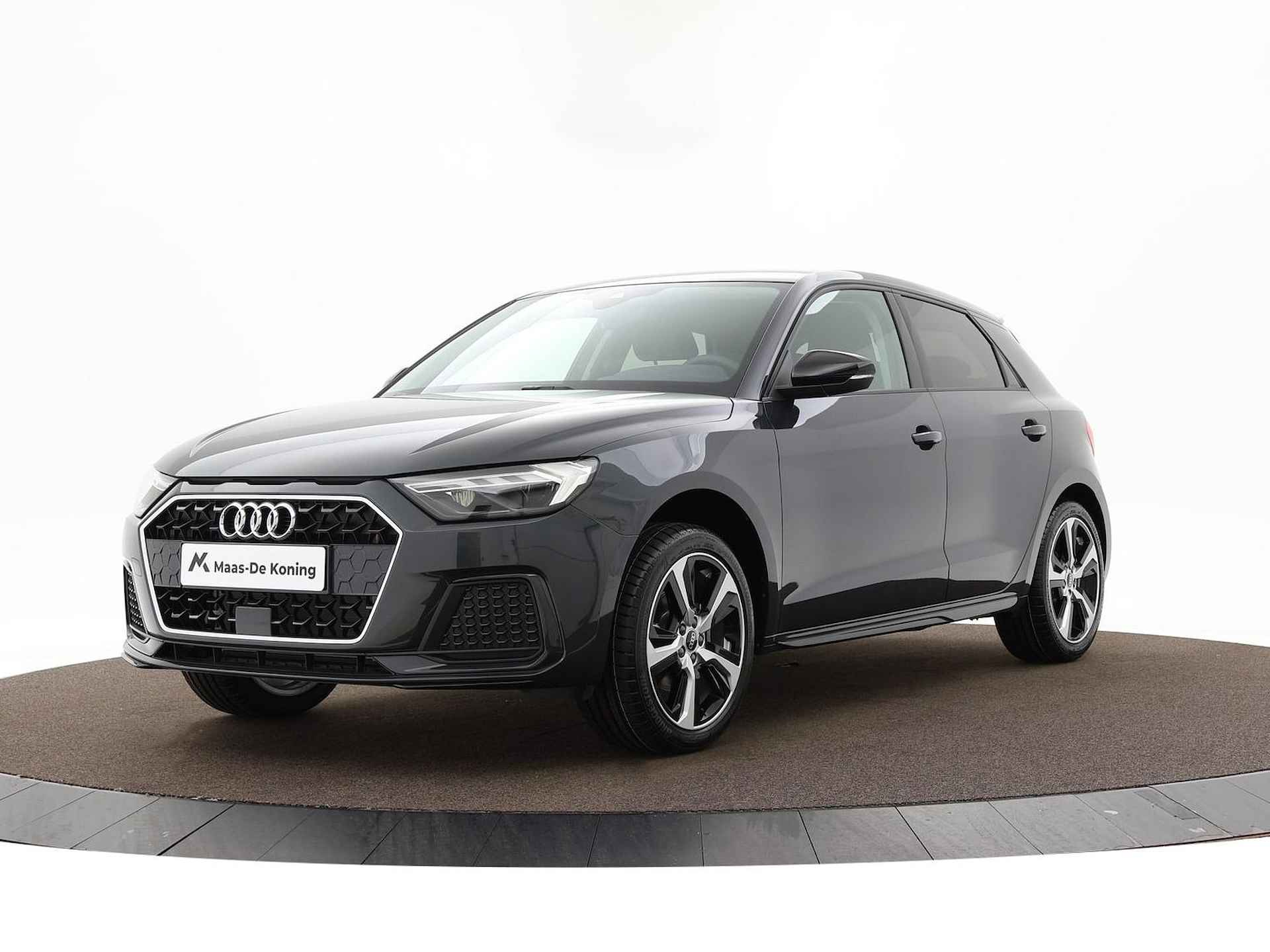 Audi A1 Sportback Advanced edition 30 TFSI 116 PK · Audi Sound · Afgevlakt sportstuur · Full led verlichting · Privacy glas