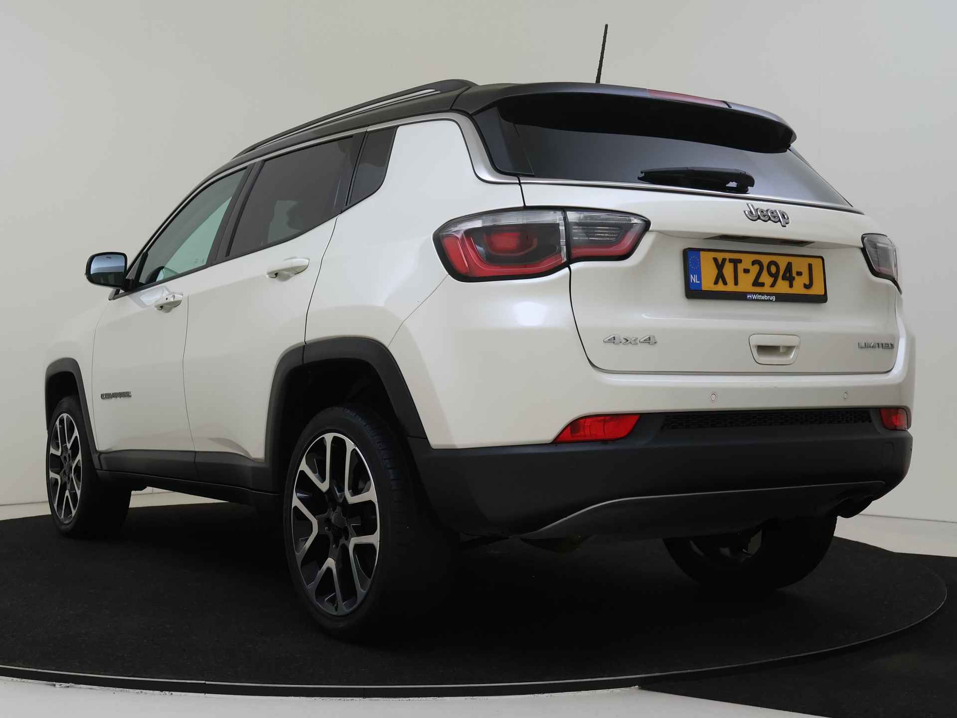 Jeep Compass 1.4 170PK Limited 4x4 | Lederenbekleding | Parkeerhulp | Navigatie | Climate control | - 5/35