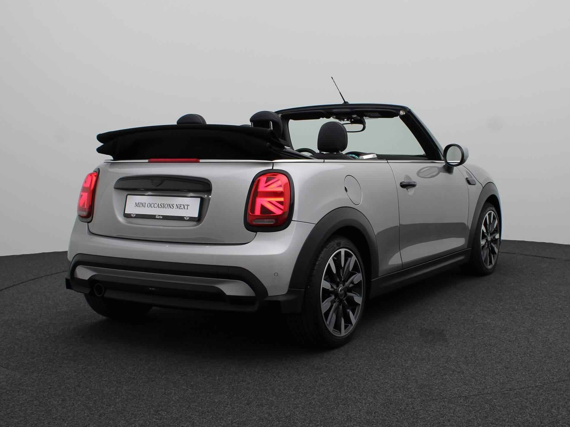 MINI Cabrio Cooper Premium Pakket + Driving Assistant + LED + PDC + Elektrisch verwarmde voorstoelen + Comfort Access +17'' - 2/40