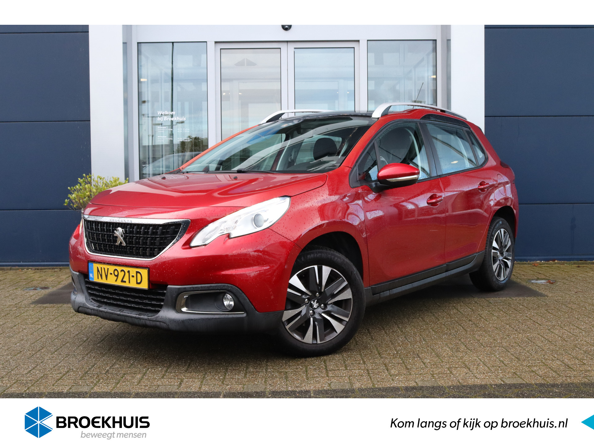 Peugeot 2008 SUV Blue Lion 1.2 Turbo 110pk | Navigatie | Carplay | Airco | Cruise Control | PDC