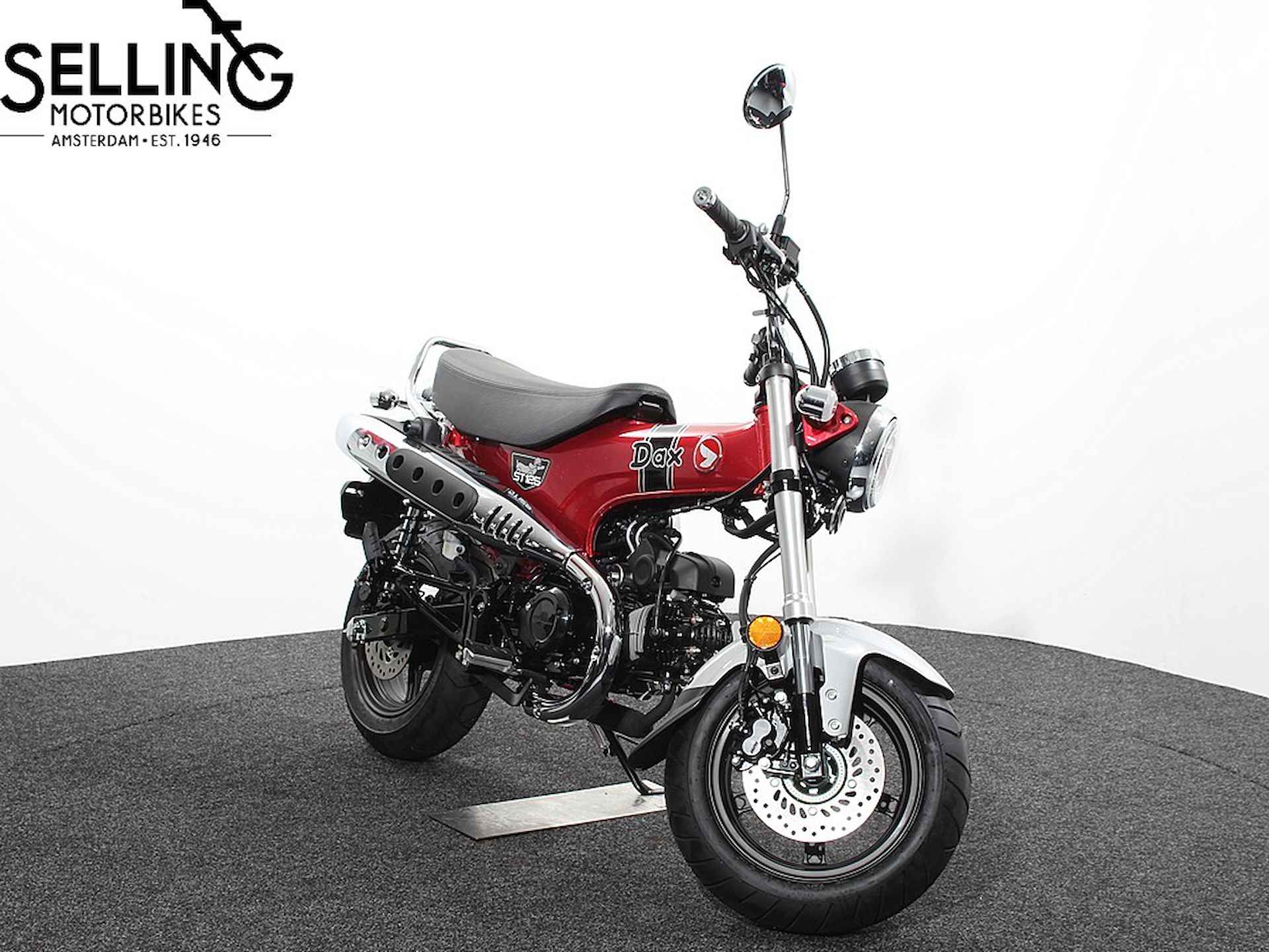 Honda ST 125 DAX R376 Pearl Nabula Red - 2/7