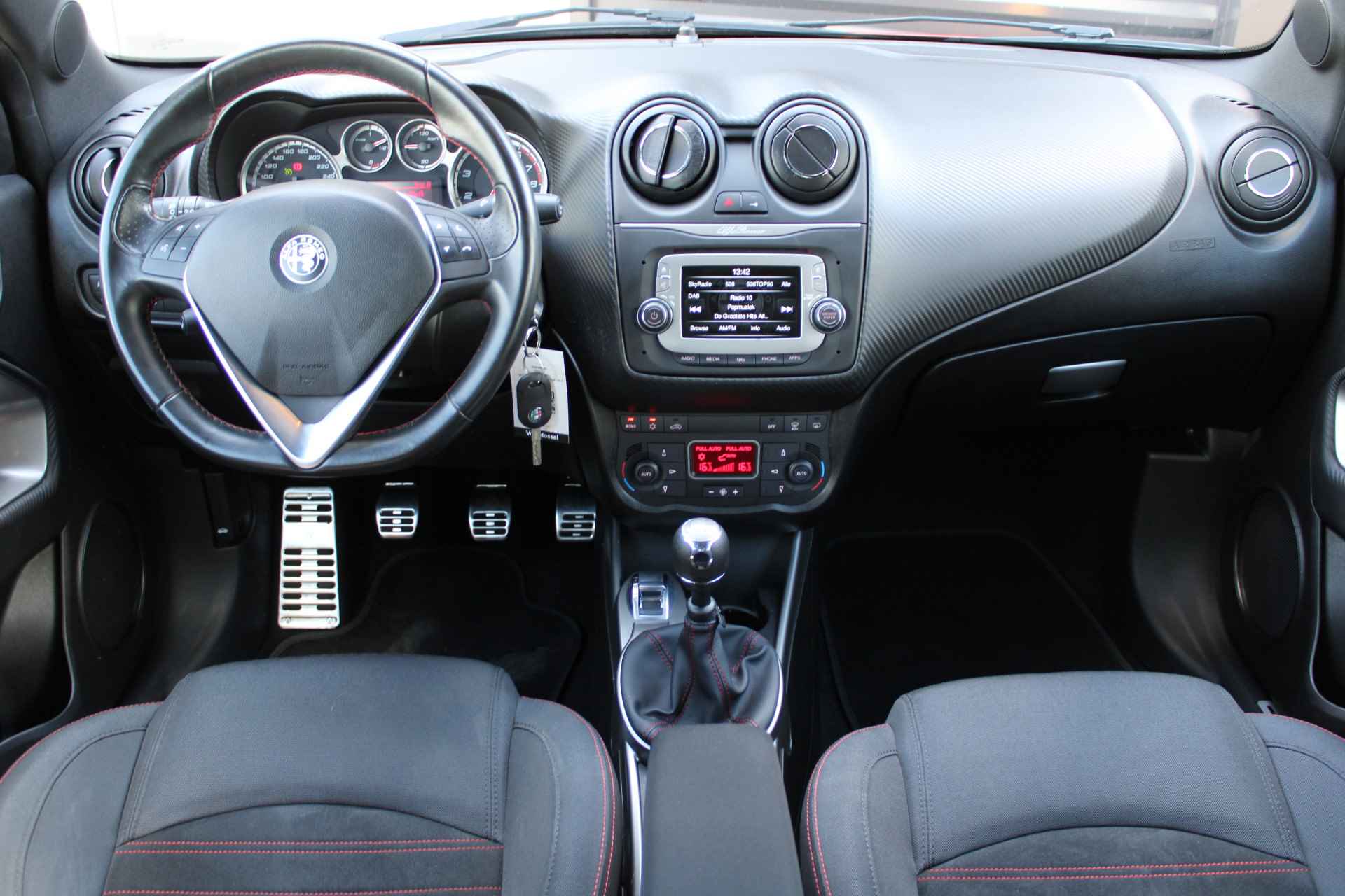 Alfa Romeo MiTo TwinAir ECO | 105 PK | 17" Velgen | Navigatie | Cruise Controle - 10/23